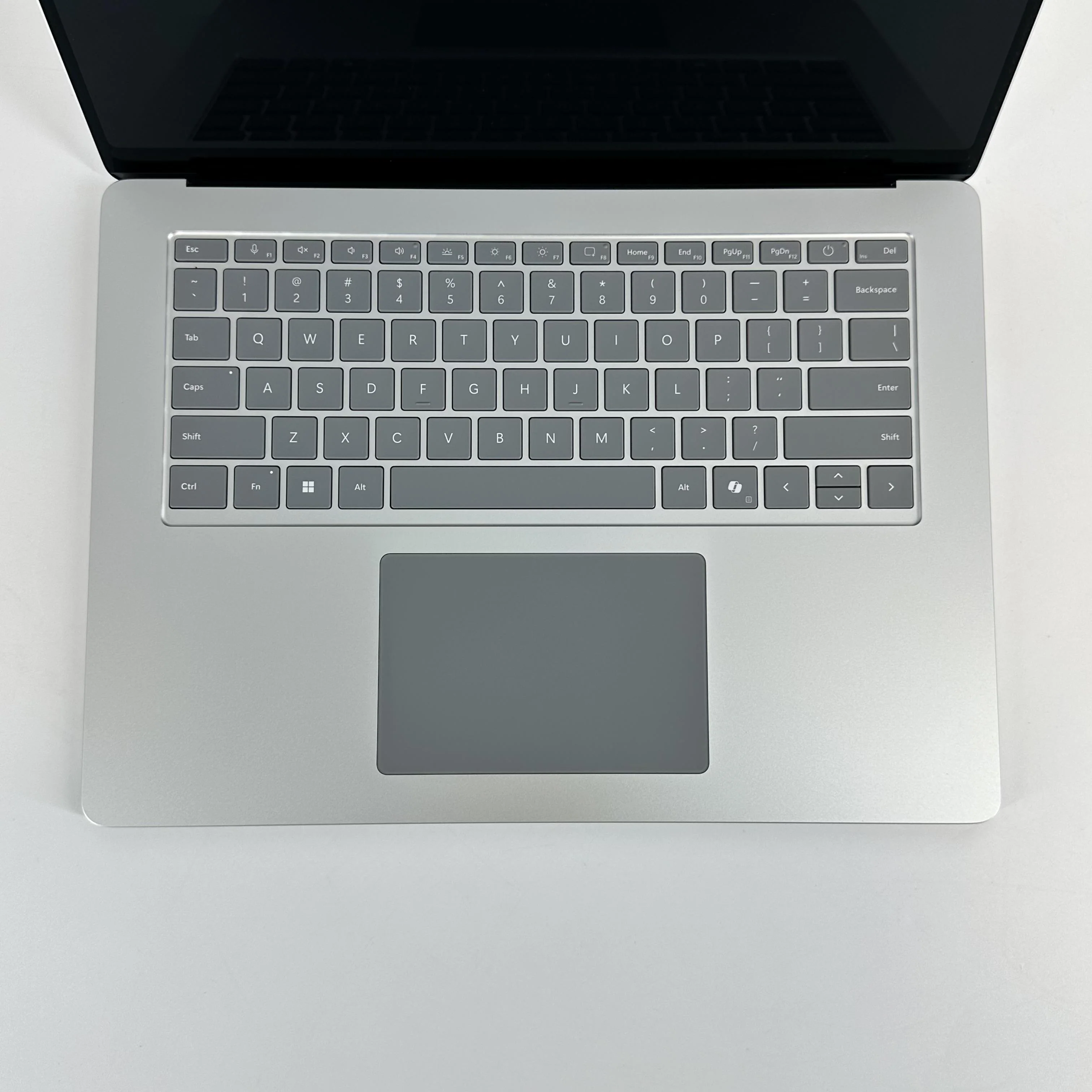 Microsoft Surface Laptop 7 15 Platinum WiFi 2.1 GHz Intel Core Ultra 5 Series 2 16GB RAM 256GB Solid State Drive - Image 2