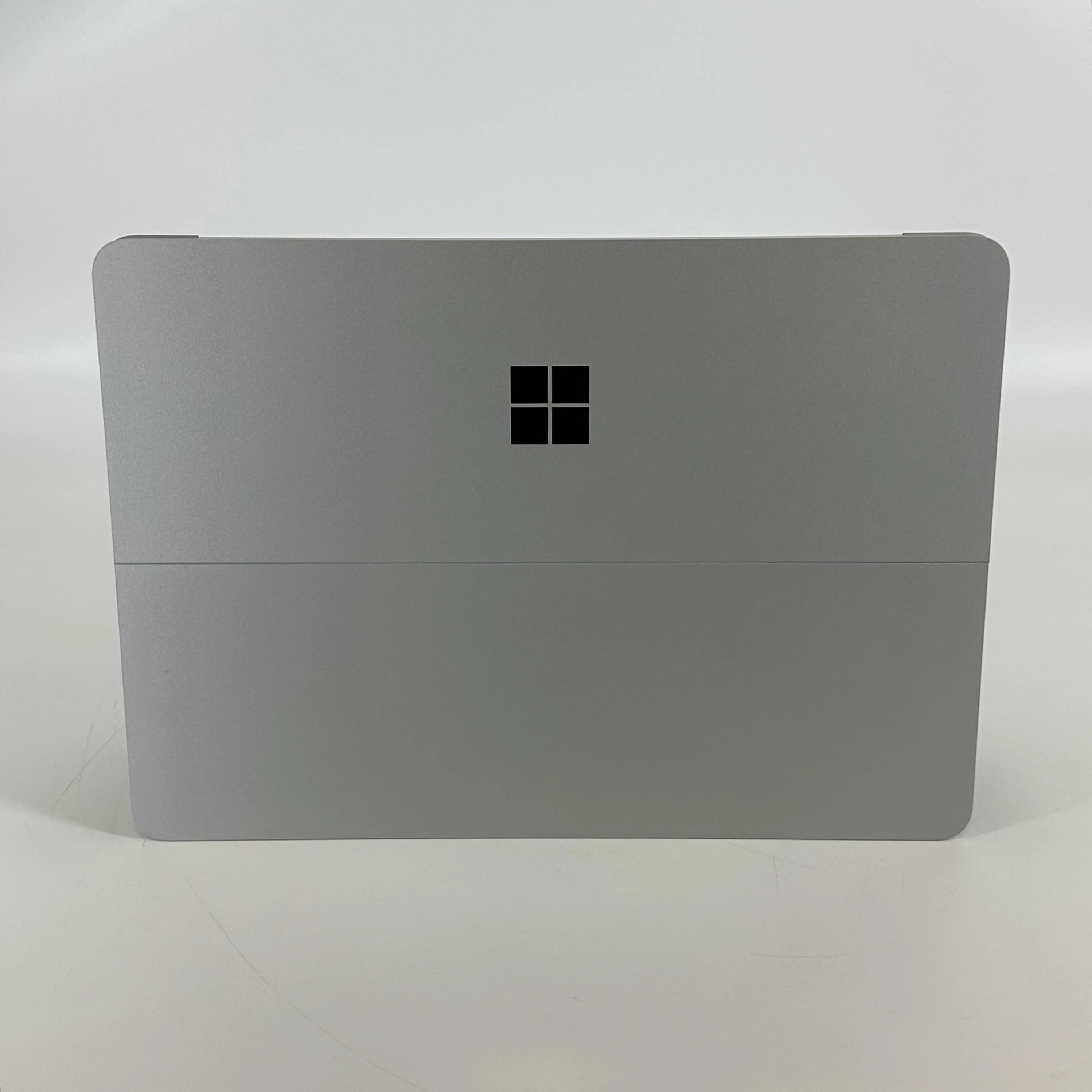 Microsoft Surface Laptop Studio 14.4 Silver 3.3 GHz Intel Core i7 11th Gen. 32GB RAM 1TB Solid State Drive NVIDIA RTX A2000 4 GB - Image 5