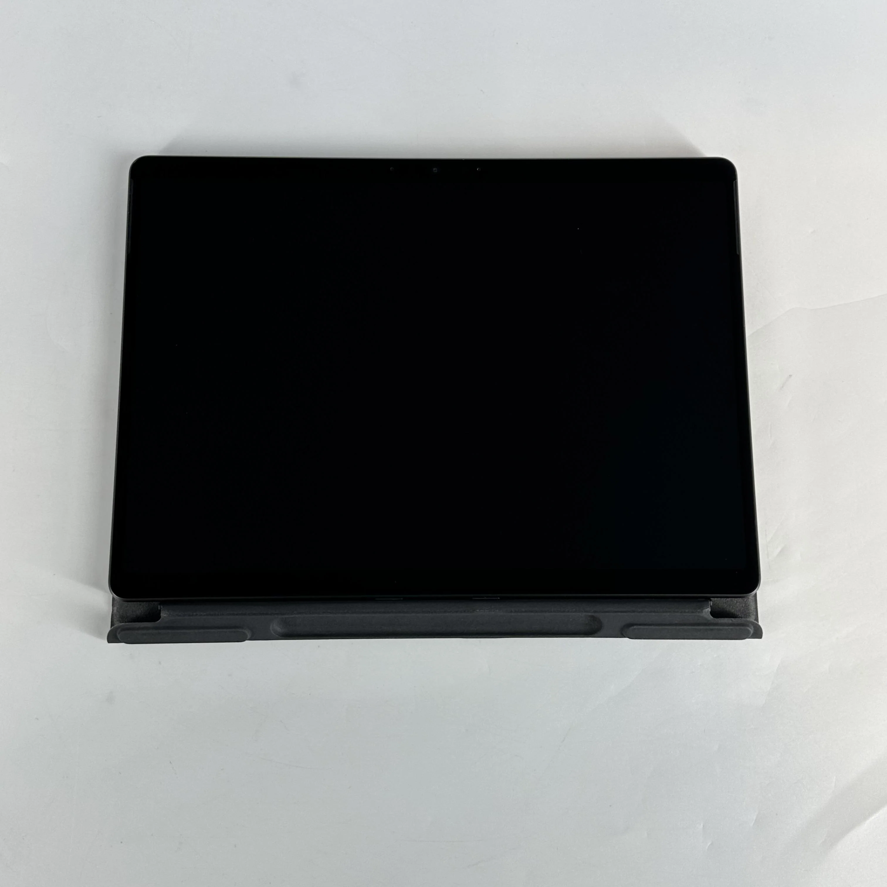 Microsoft Surface Pro 10 13 Black WiFi 2.1 GHz Intel Core Ultra 7 16GB RAM 256GB Solid State Drive - Image 3