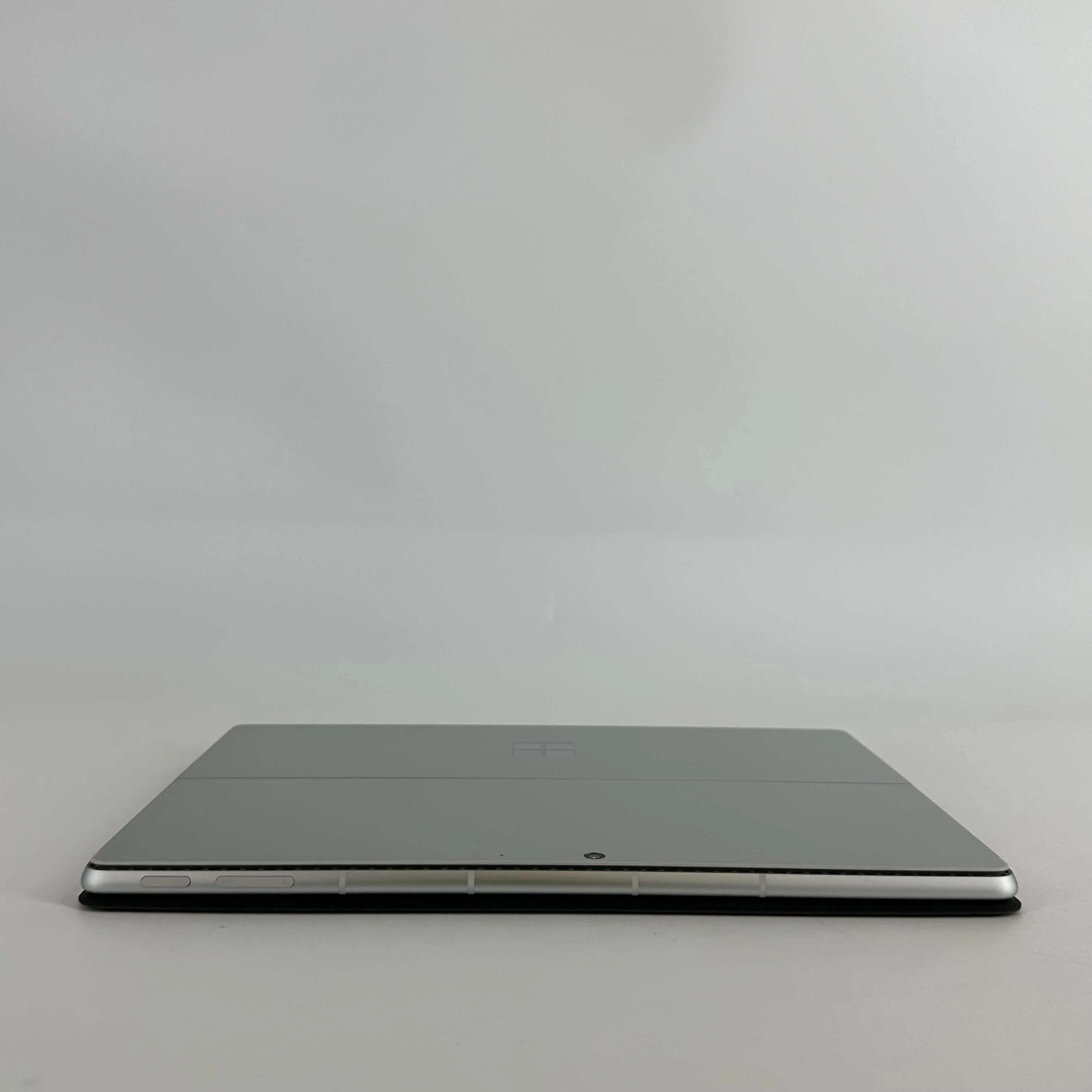 Microsoft Surface Pro 10 13 Silver Unlocked 2.1 GHz Intel Core Ultra 7 32GB RAM 512GB Solid State Drive - Image 4