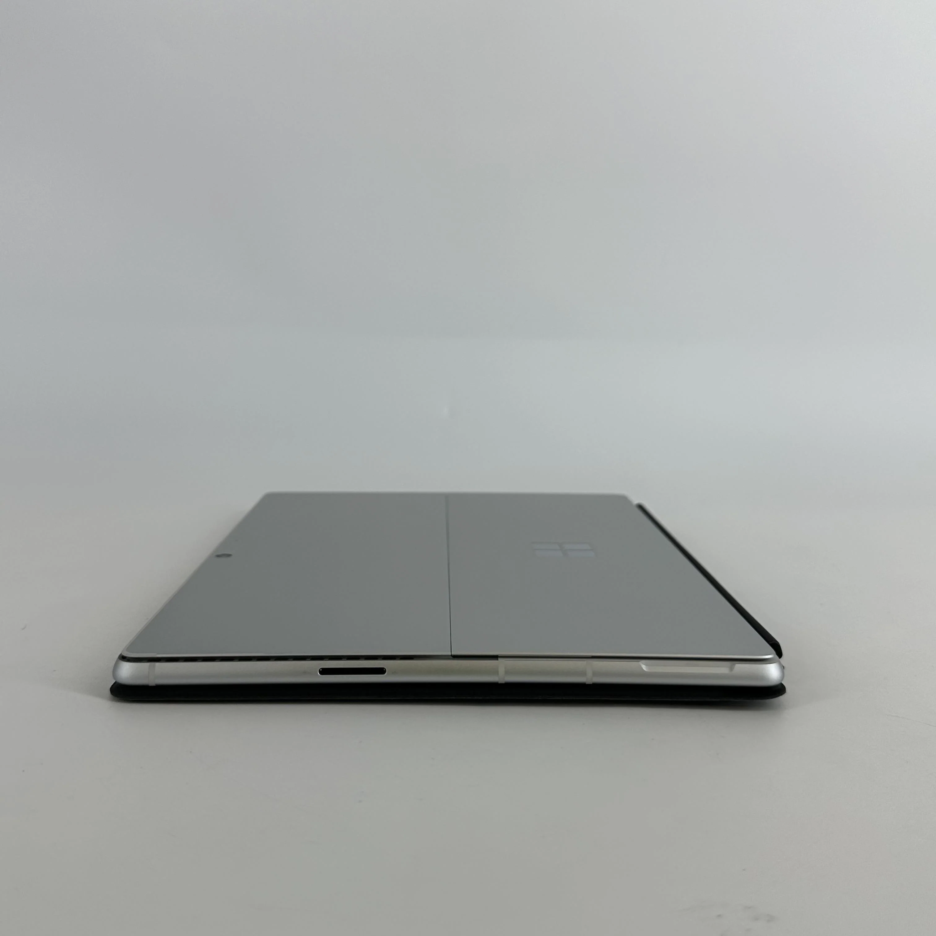 Microsoft Surface Pro 10 13 Silver Unlocked 2.1 GHz Intel Core Ultra 7 32GB RAM 512GB Solid State Drive - Image 7