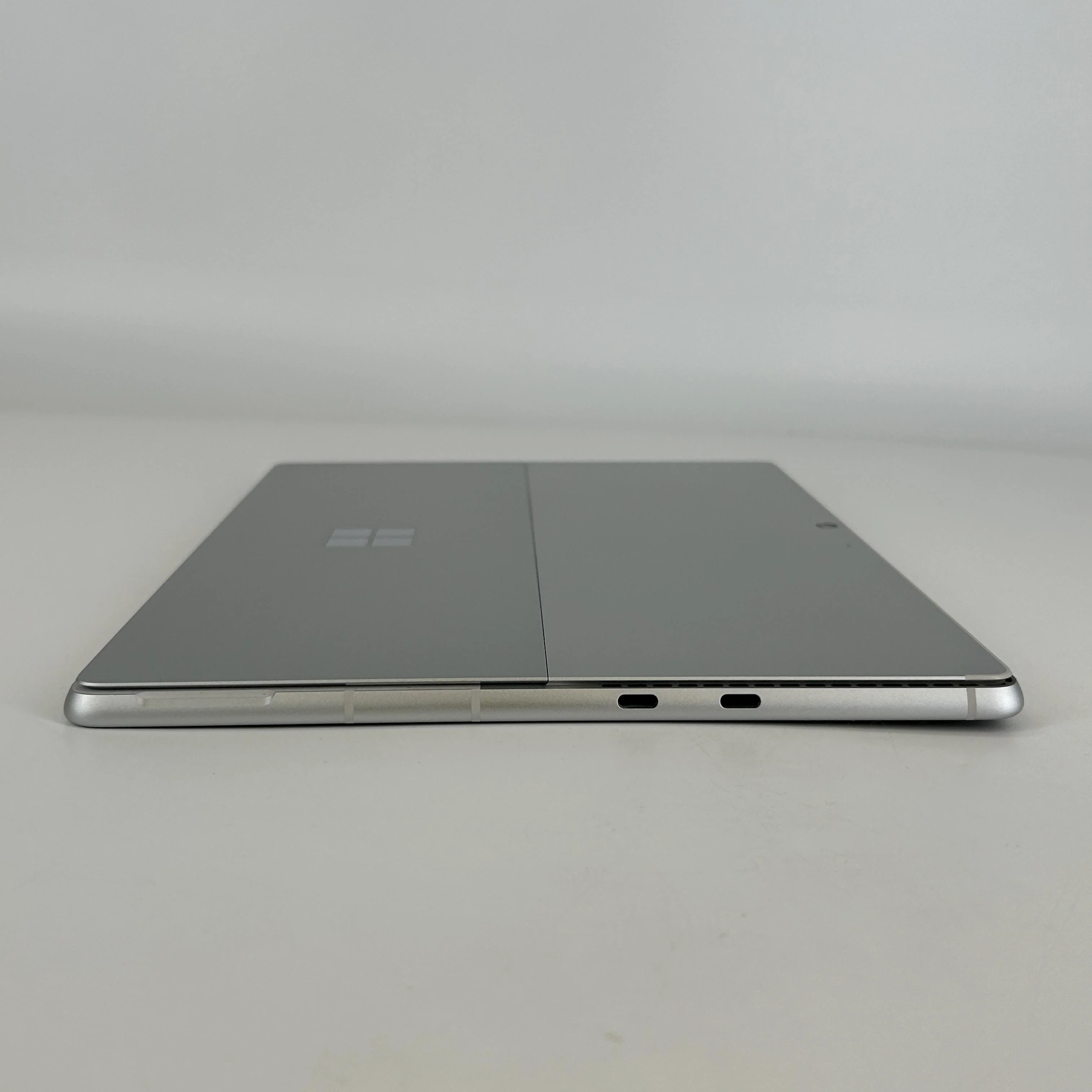 Microsoft Surface Pro 10 13 Silver Unlocked 2.1 GHz Intel Core Ultra 7 32GB RAM 512GB Solid State Drive - Image 4