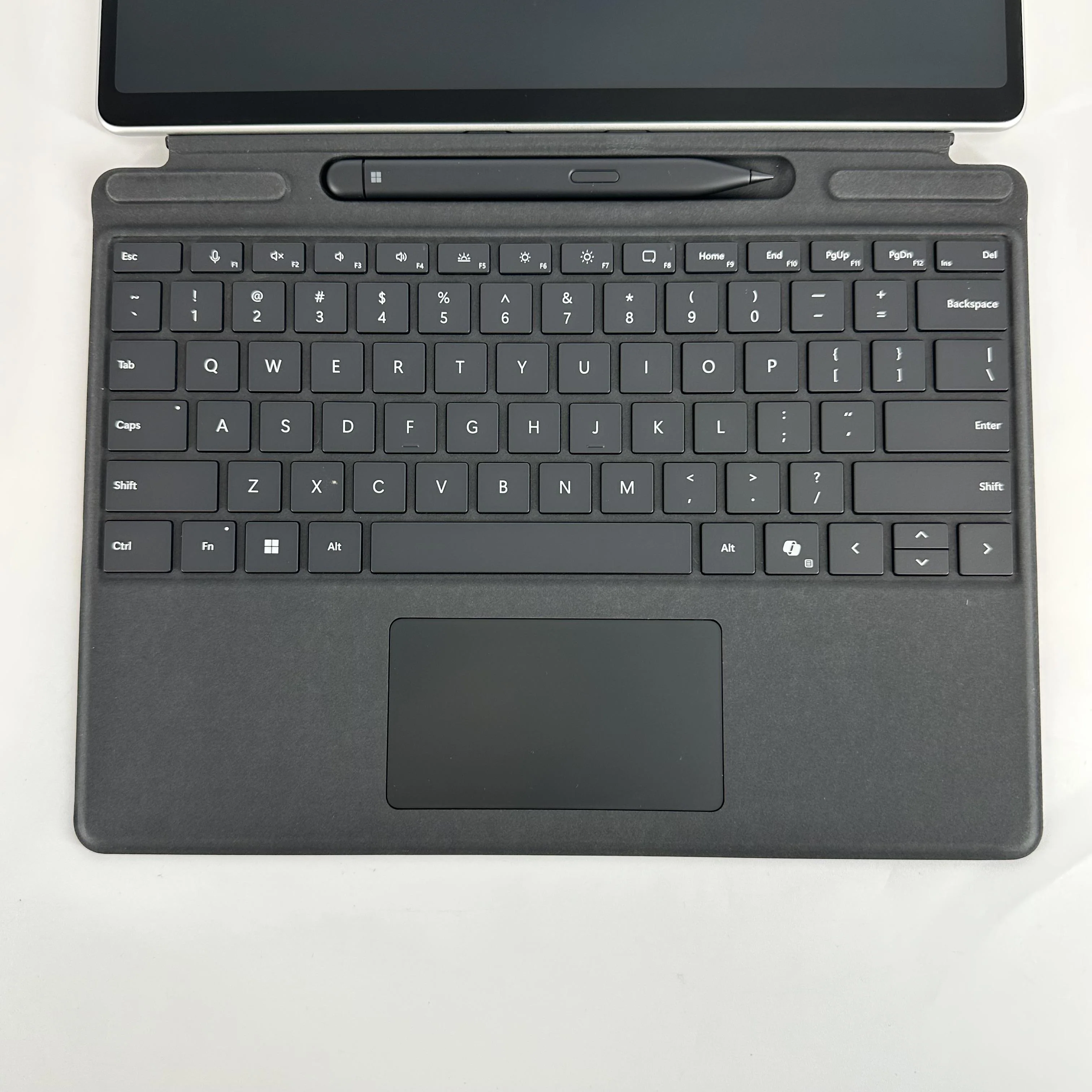 Microsoft Surface Pro 10 13 Silver WiFi 2.1 GHz Intel Core Ultra 7 16GB RAM 512GB Solid State Drive - Image 2