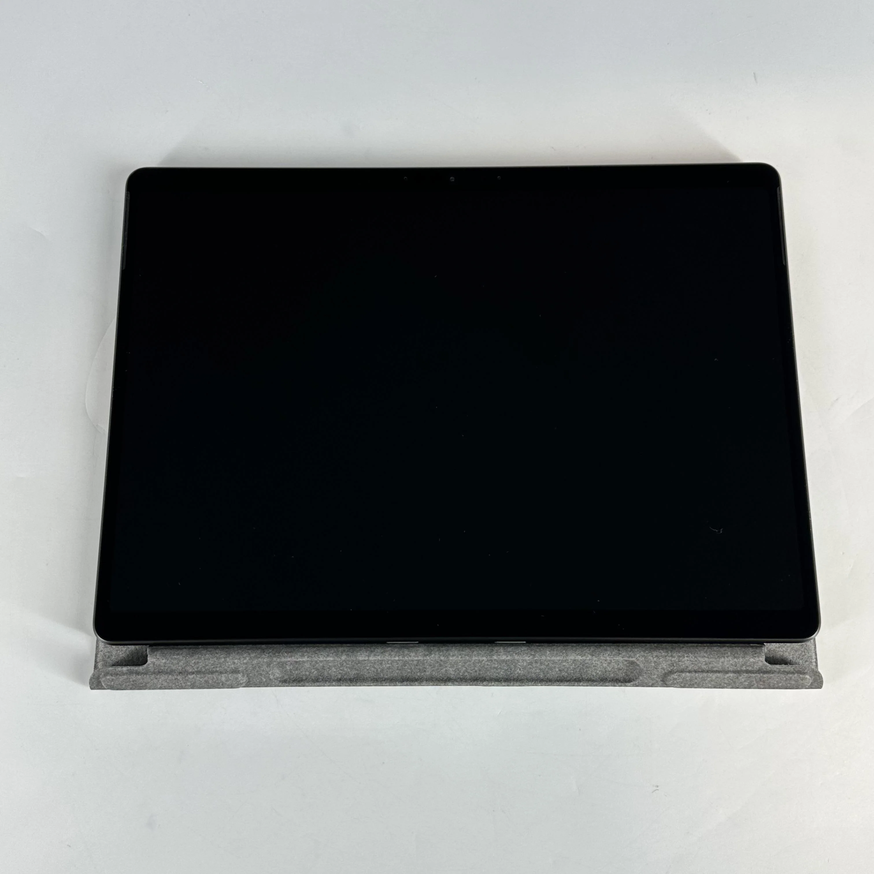 Microsoft Surface Pro 11 13 Black WiFi 2.1 GHz Intel Core Ultra 5 Series 2 16GB RAM 256GB Solid State Drive - Image 9