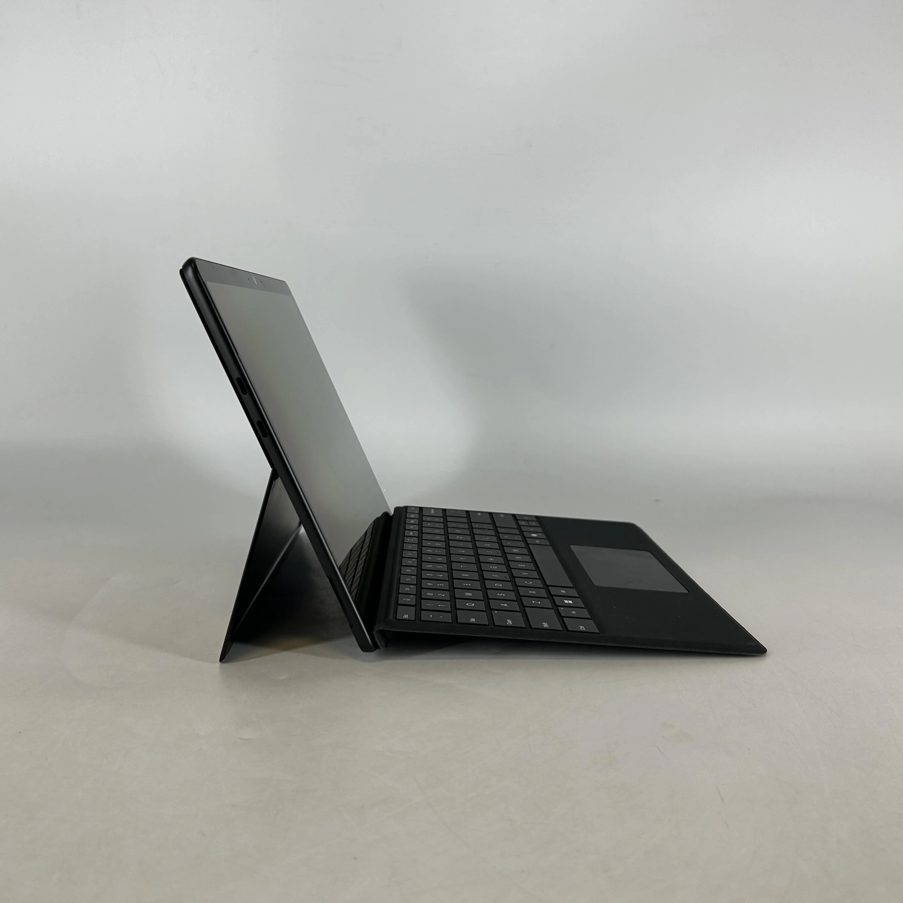 Microsoft Surface Pro 11 13 Black WiFi 3.4 GHz Qualcomm Snapdragon X Elite 16GB RAM 512GB Solid State Drive - Image 3