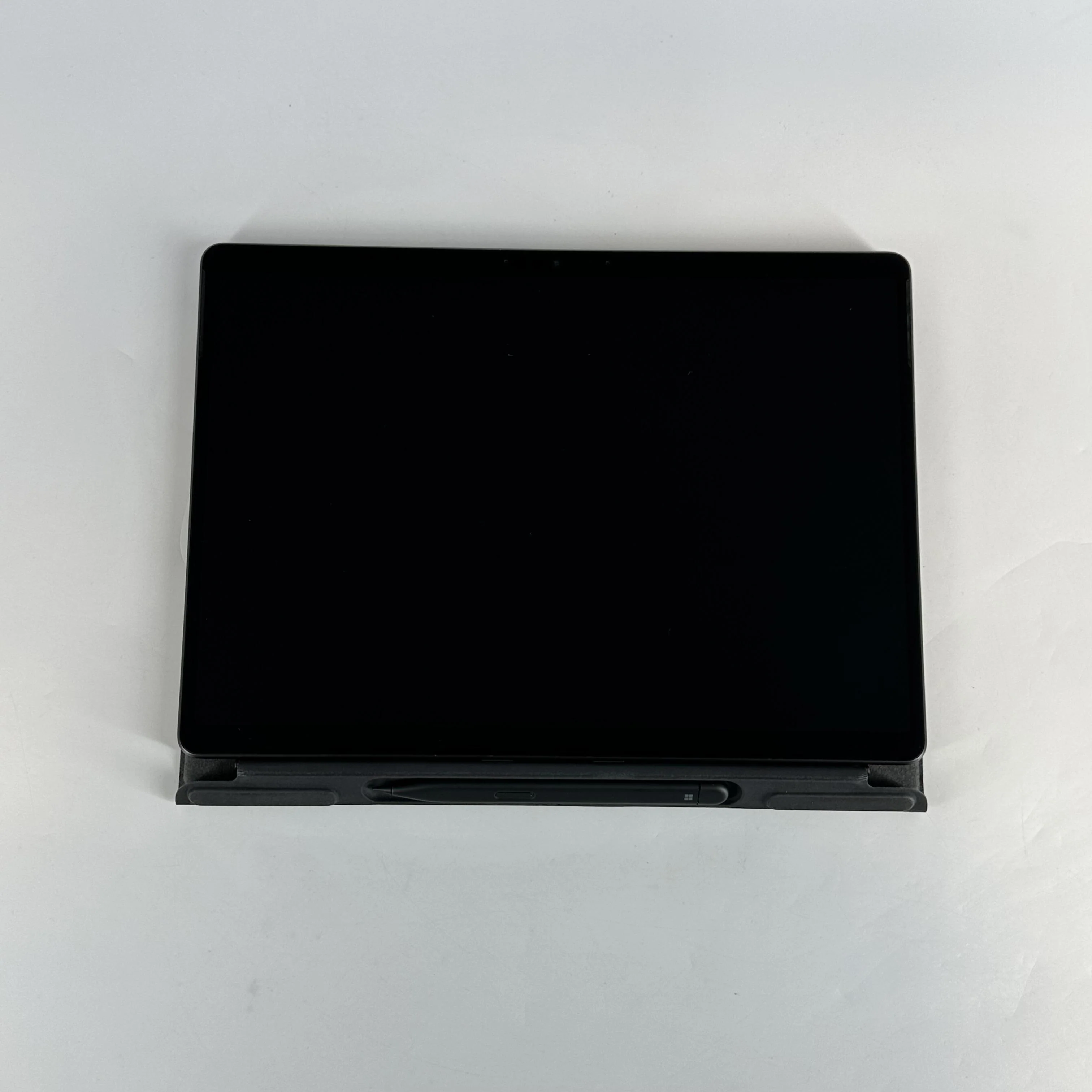 Microsoft Surface Pro 11 13 Black WiFi 3.4 GHz Qualcomm Snapdragon X Plus 16GB RAM 1TB Solid State Drive - Image 3