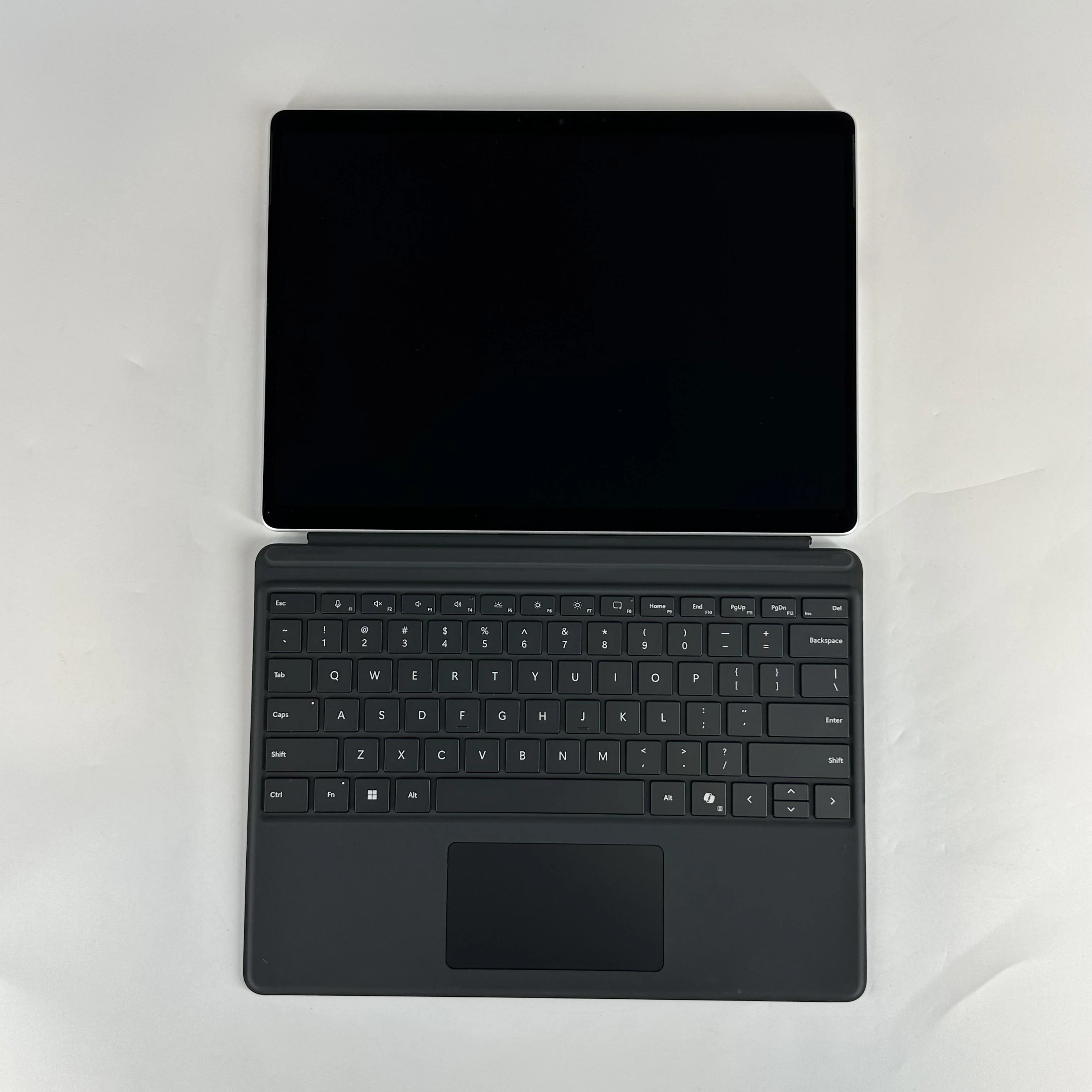 Microsoft Surface Pro 11 13 Silver WiFi 2.2 GHz Intel Core Ultra 7 Series 2 32GB RAM 256GB Solid State Drive