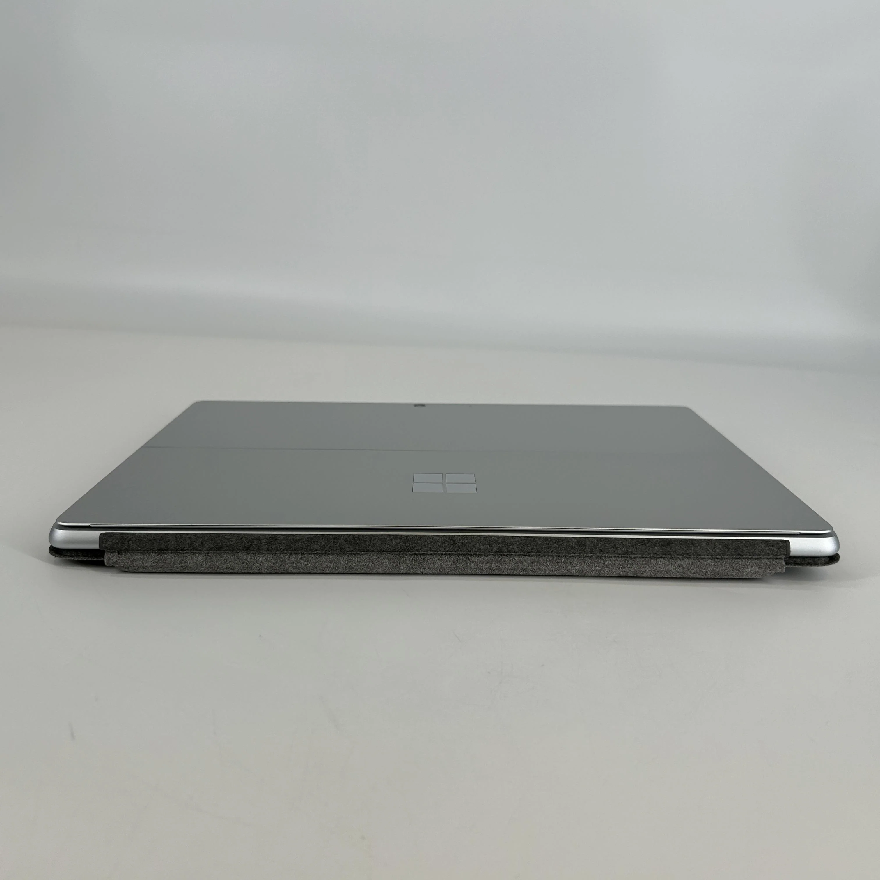 Microsoft Surface Pro 11 13 Silver WiFi 2.2 GHz Intel Core Ultra 7 Series 2 32GB RAM 512GB Solid State Drive - Image 9