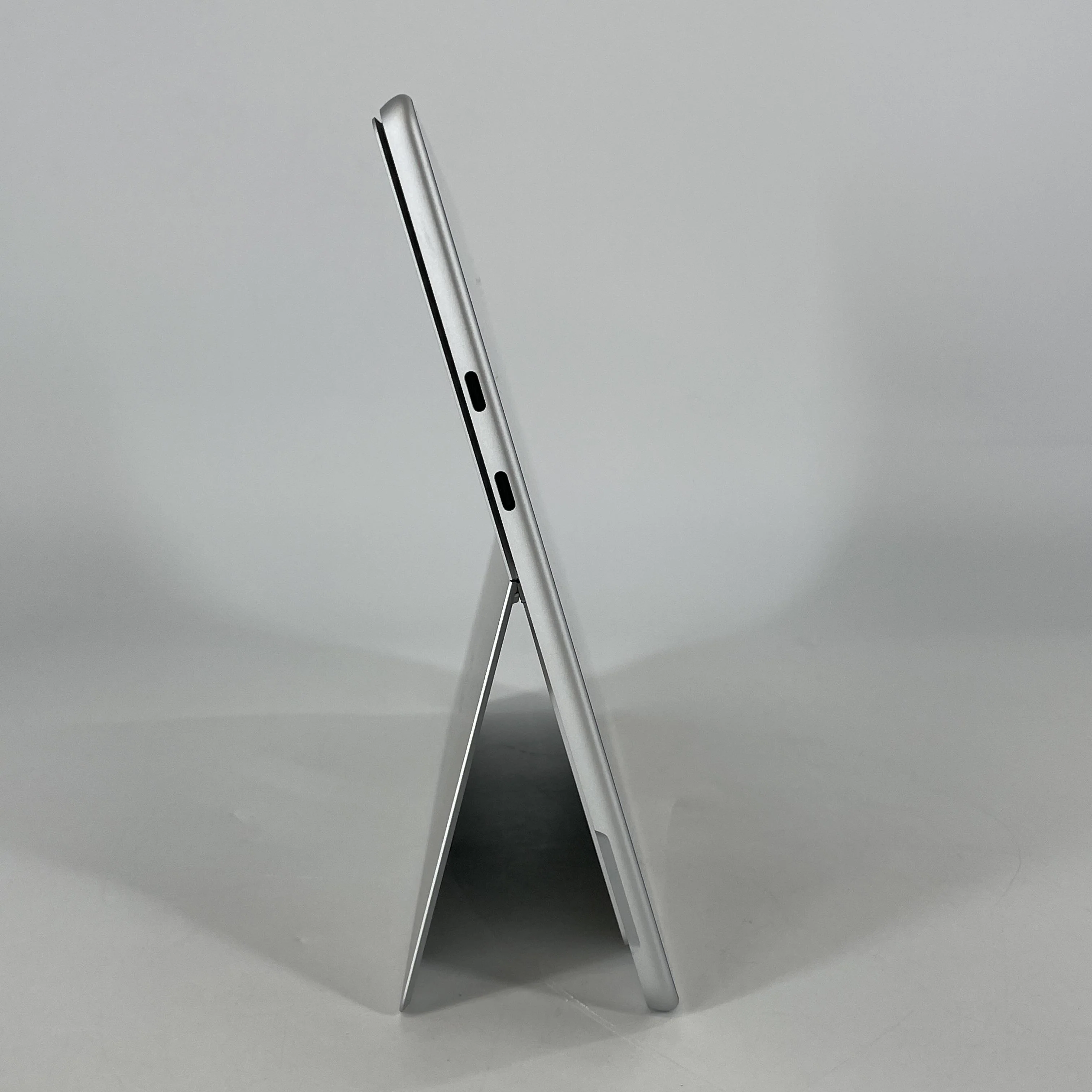 Microsoft Surface Pro 11 13 Silver WiFi 3.4 GHz Qualcomm Snapdragon X Elite 32GB RAM 1TB Solid State Drive - Image 3