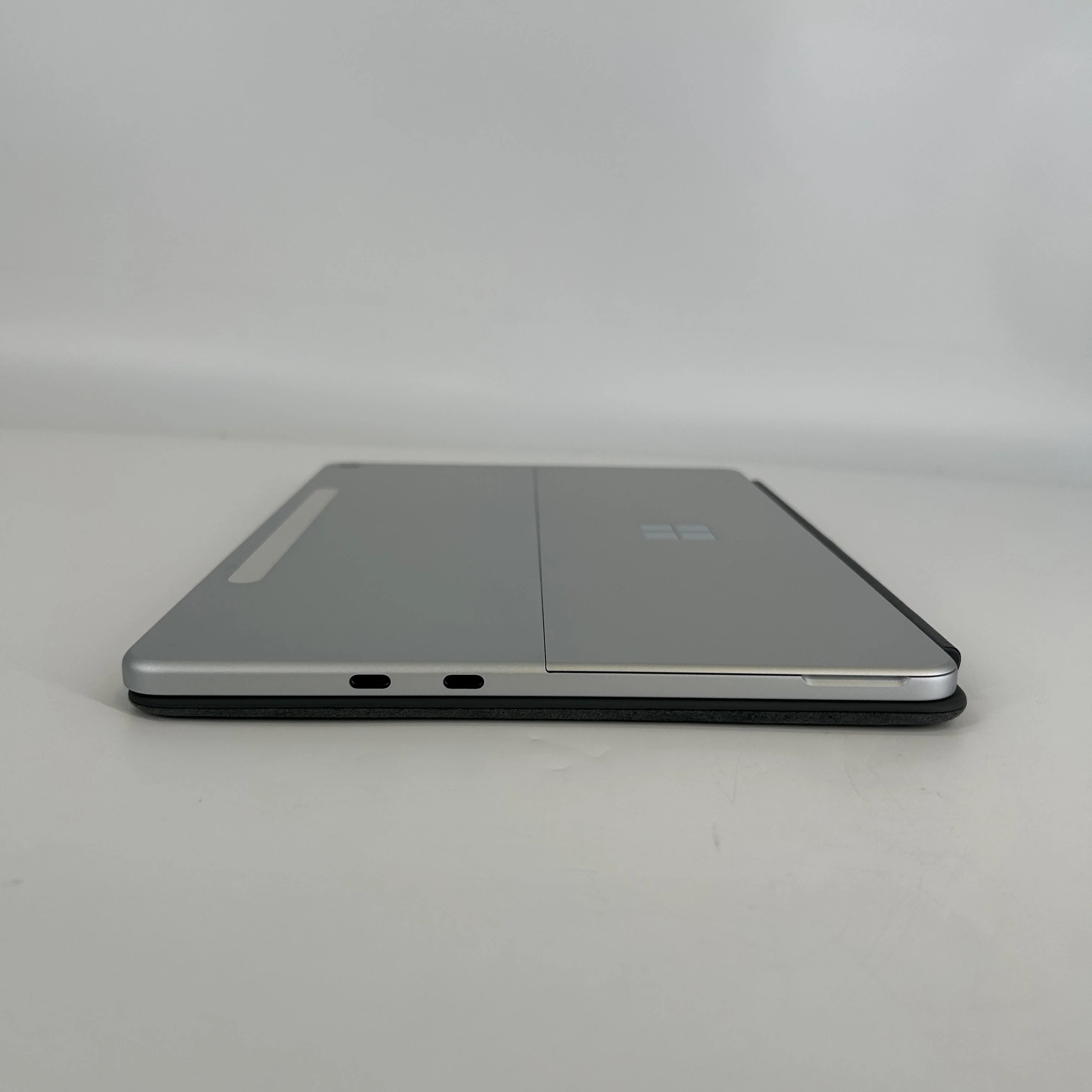 Microsoft Surface Pro 12 Silver WiFi 3.3 GHz Qualcomm Snapdragon X Plus 16GB RAM 256GB UniversalFlashStorage - Image 8