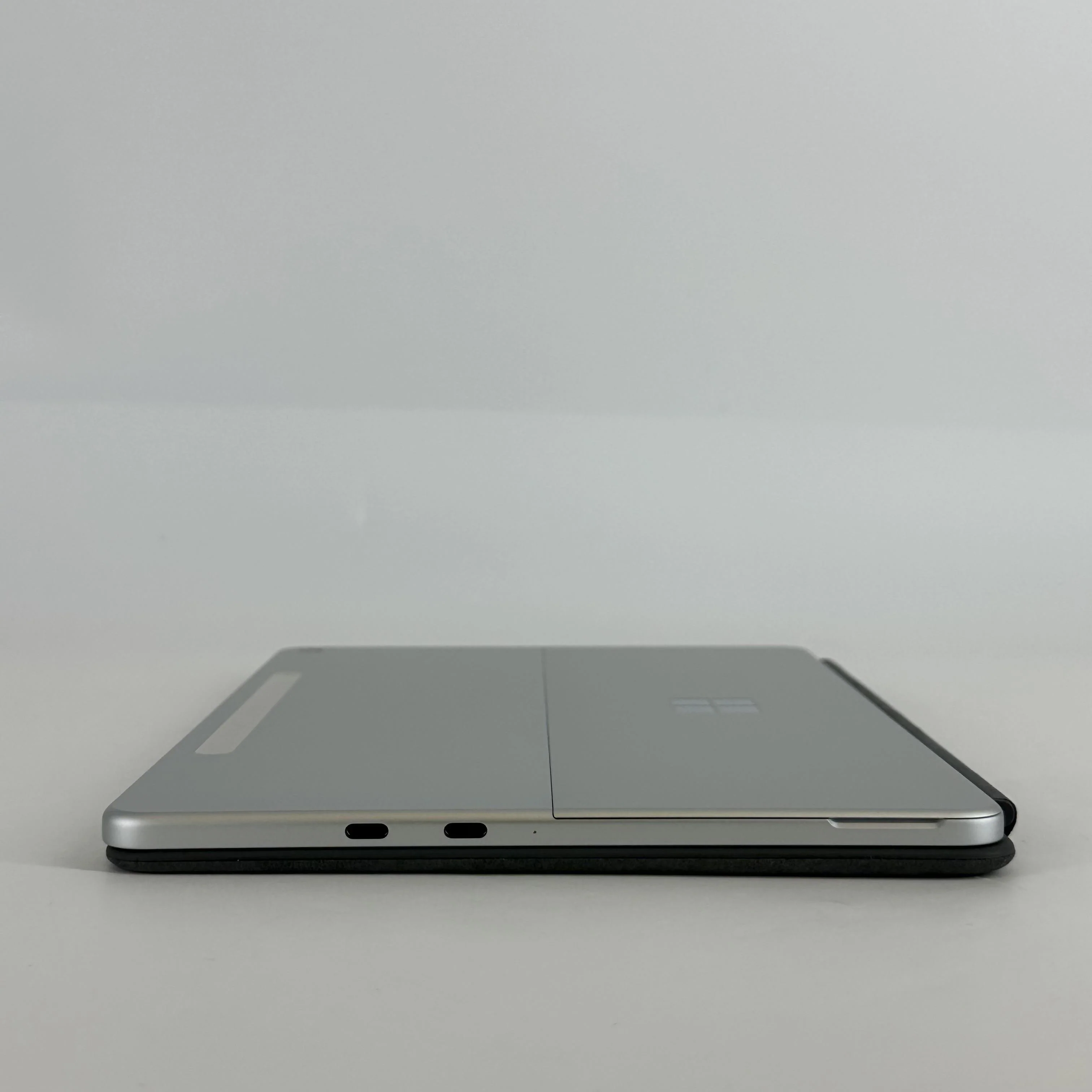 Microsoft Surface Pro 12 Silver WiFi 3.3 GHz Qualcomm Snapdragon X Plus 16GB RAM 512GB Solid State Drive - Image 6