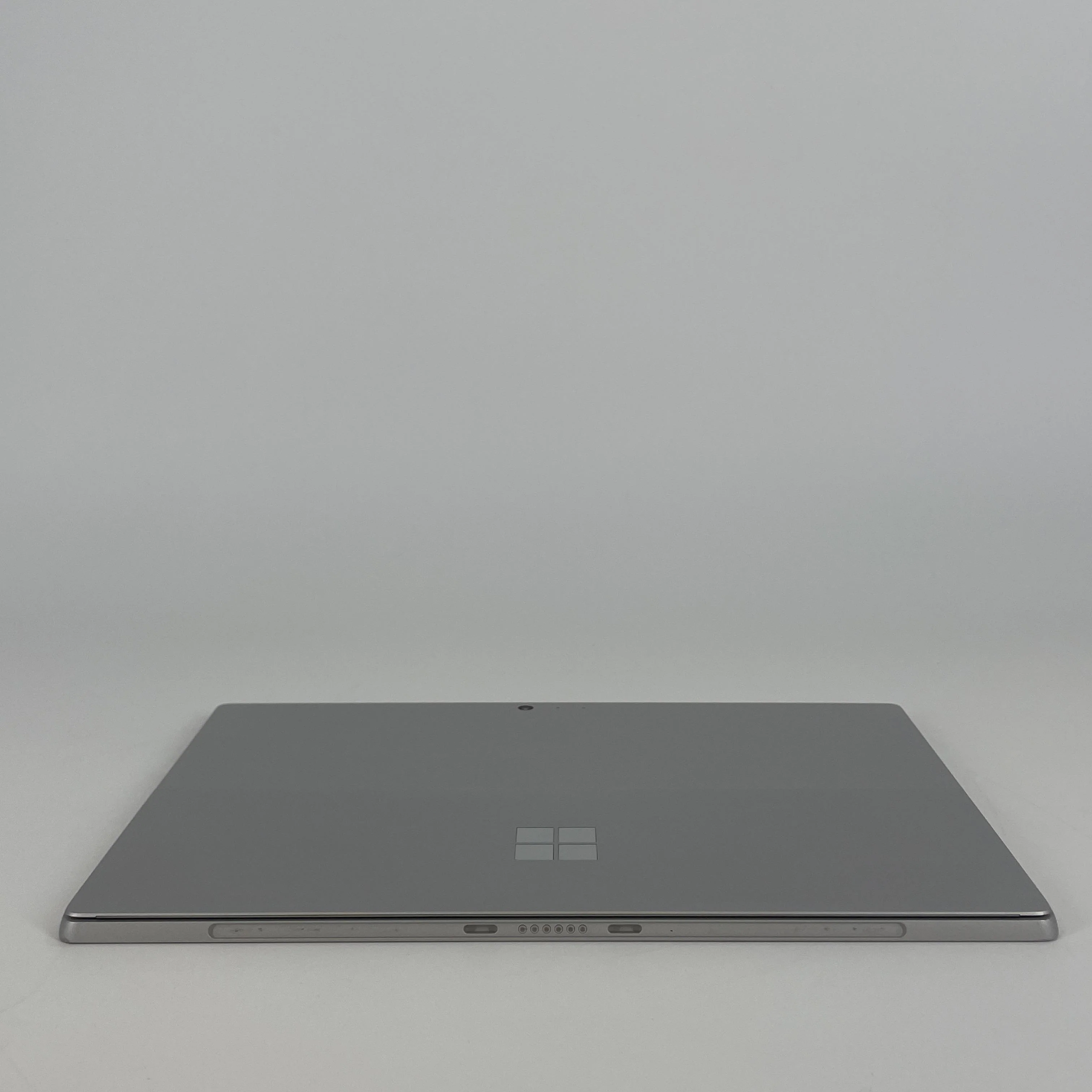 Microsoft Surface Pro 5 12.3 Silver WiFi 2.5 GHz Intel Core i7 7th Gen. 8GB RAM 256GB Solid State Drive - Image 7