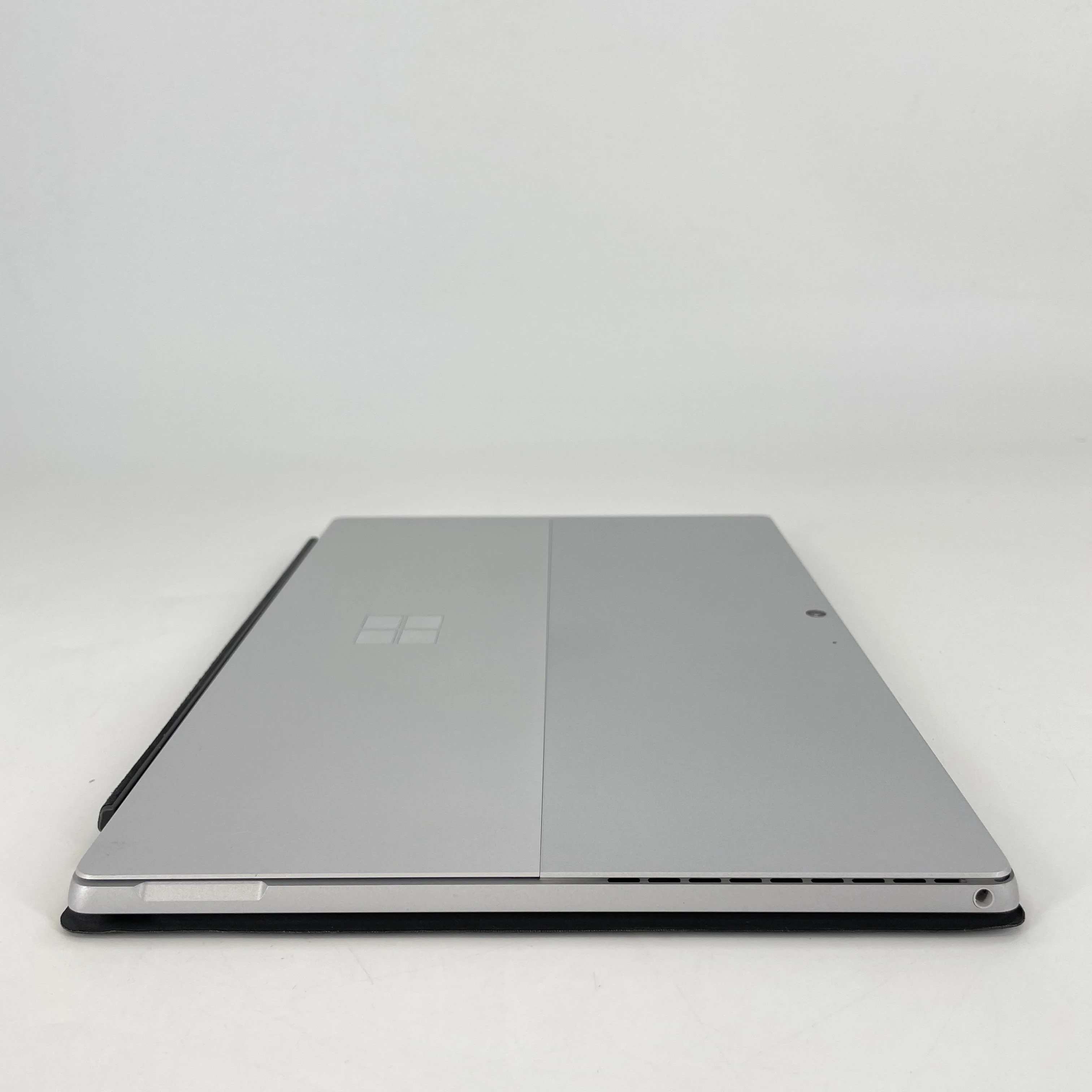 Microsoft Surface Pro 7 12.3 Silver WiFi 1.1 GHz Intel Core i5 10th Gen. 8GB RAM 256GB Solid State Drive - Image 9