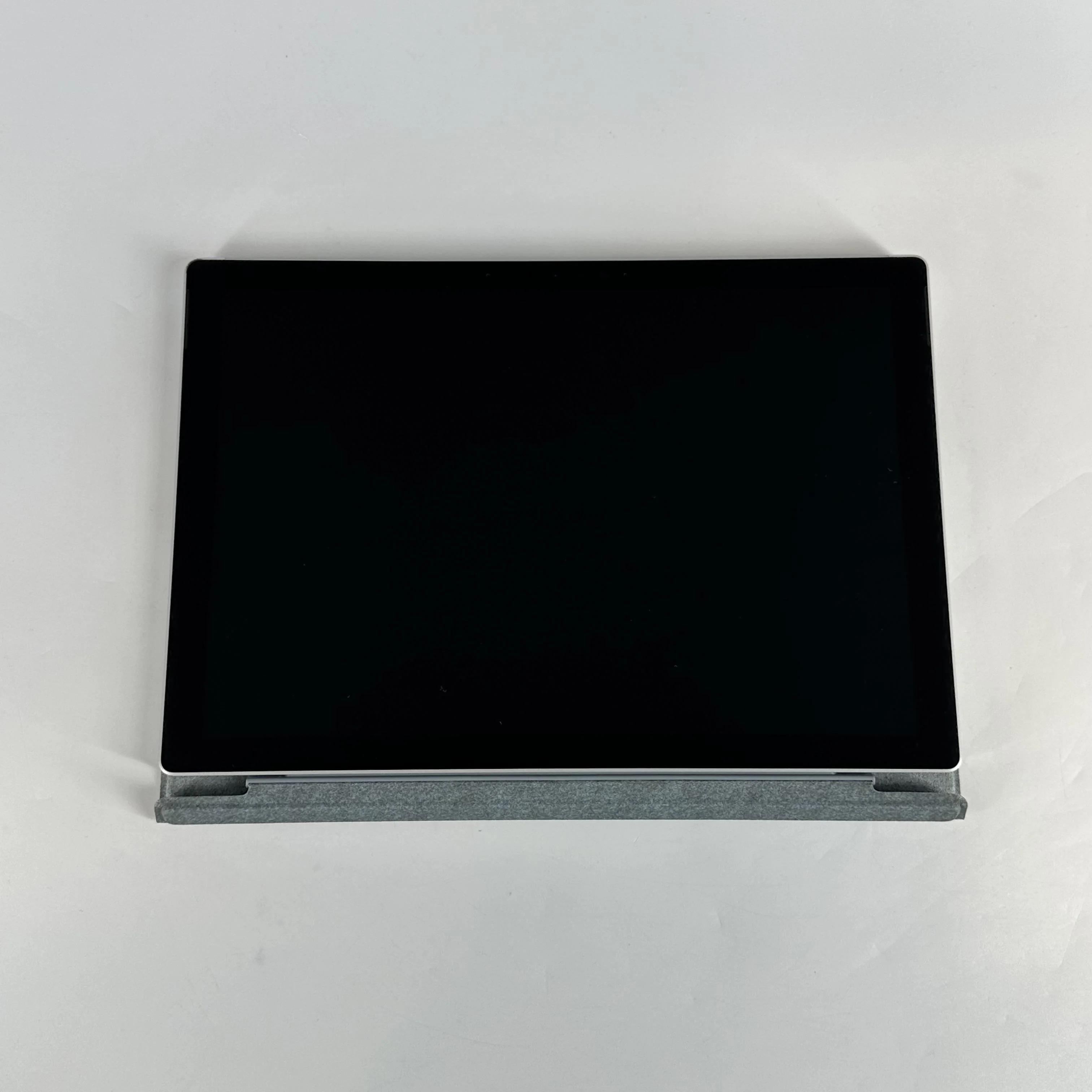 Microsoft Surface Pro 7 12.3 Silver WiFi 1.3 GHz Intel Core i7 10th Gen. 16GB RAM 256GB Solid State Drive - Image 2