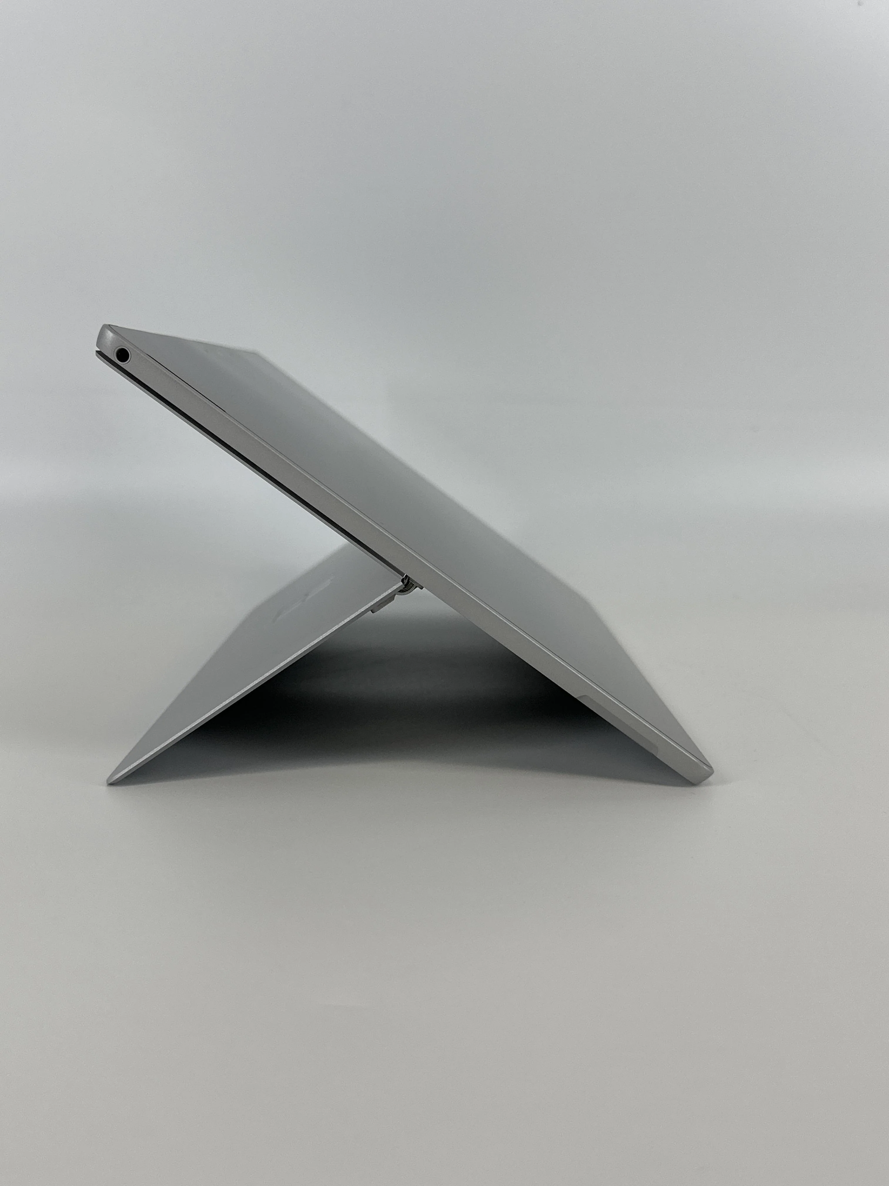 Microsoft Surface Pro 7 Plus 12.3 Silver WiFi 2.4 GHz Intel Core i5 11th Gen. 8GB RAM 256GB Solid State Drive - Image 9