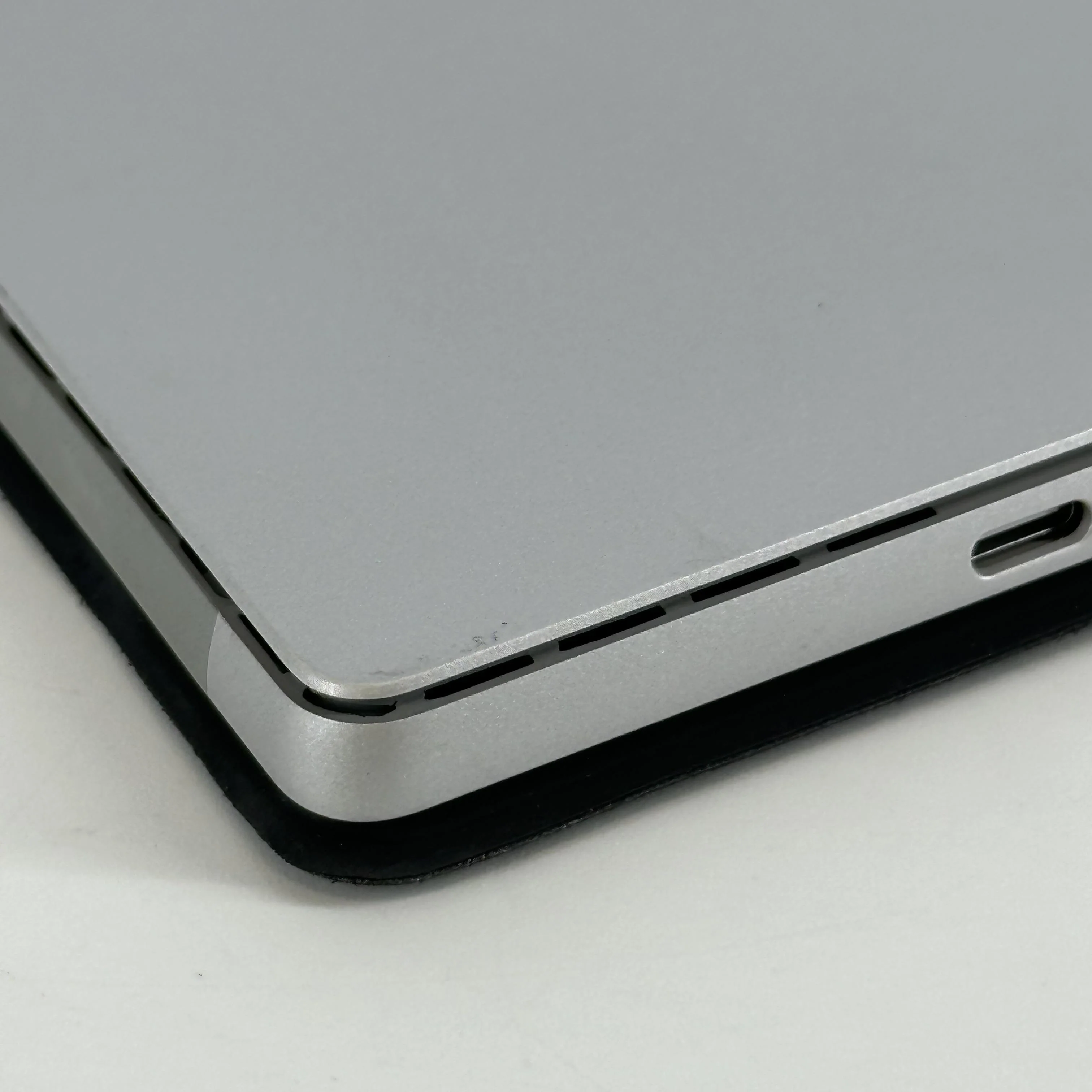 Microsoft Surface Pro 7 Plus 12.3 Silver WiFi 2.8 GHz Intel Core i7 11th Gen. 16GB RAM 1TB Solid State Drive - Image 14