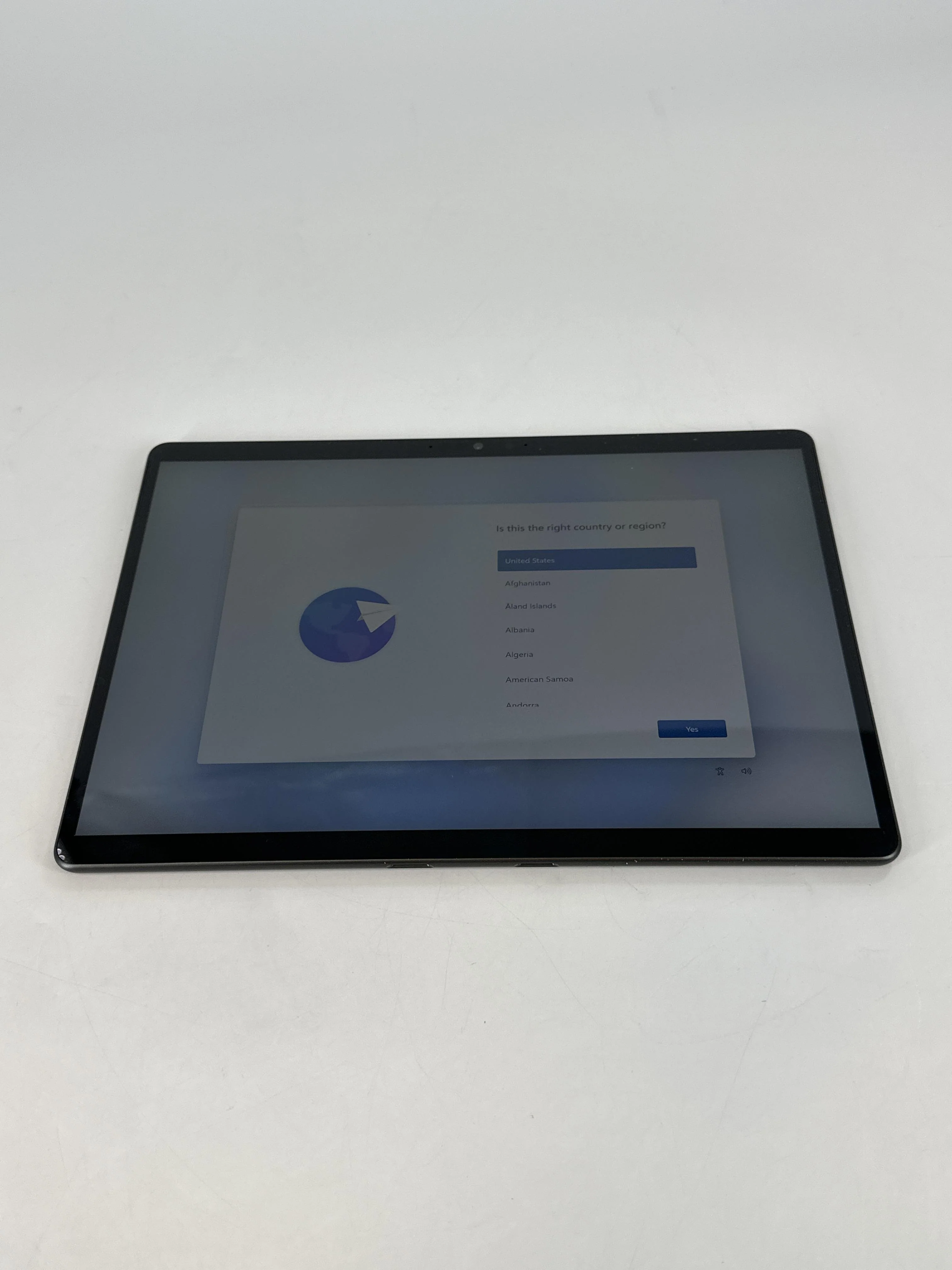 Microsoft Surface Pro 8 13 Black WiFi 2.4 GHz Intel Core i5 11th Gen. 8GB RAM 256GB Solid State Drive - Image 2