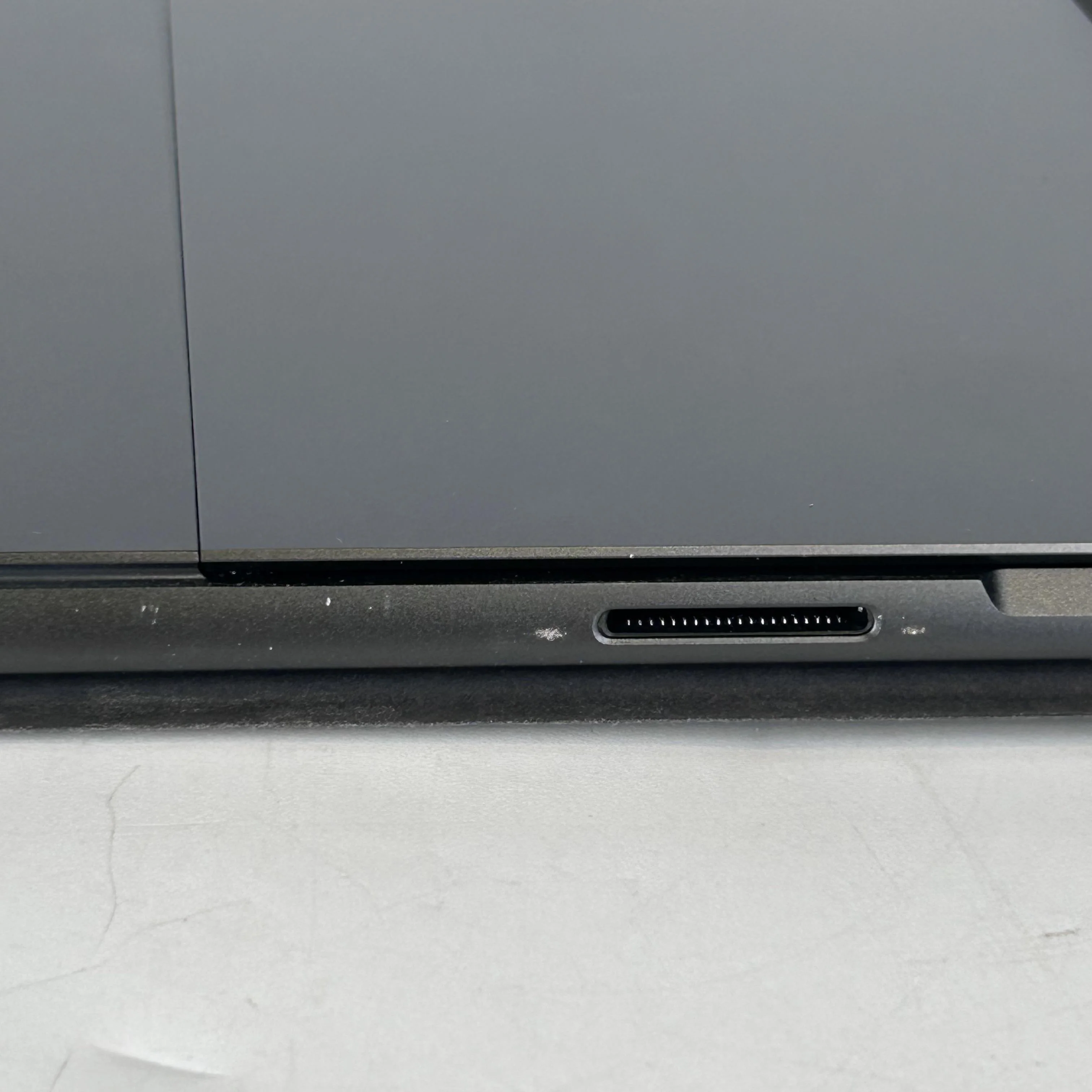 Microsoft Surface Pro 8 13 Black WiFi 2.4 GHz Intel Core i5 11th Gen. 8GB RAM 256GB Solid State Drive - Image 32