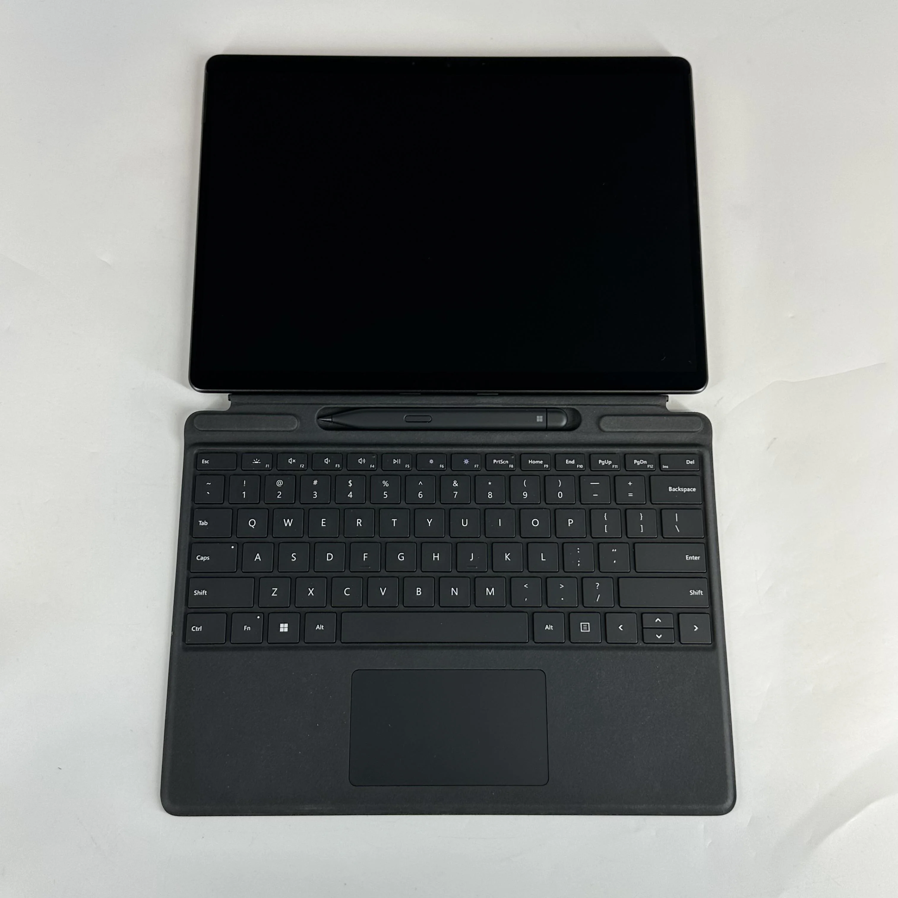 Microsoft Surface Pro 8 13 Black WiFi 2.4 GHz Intel Core i5 11th Gen. 8GB RAM 512GB Solid State Drive