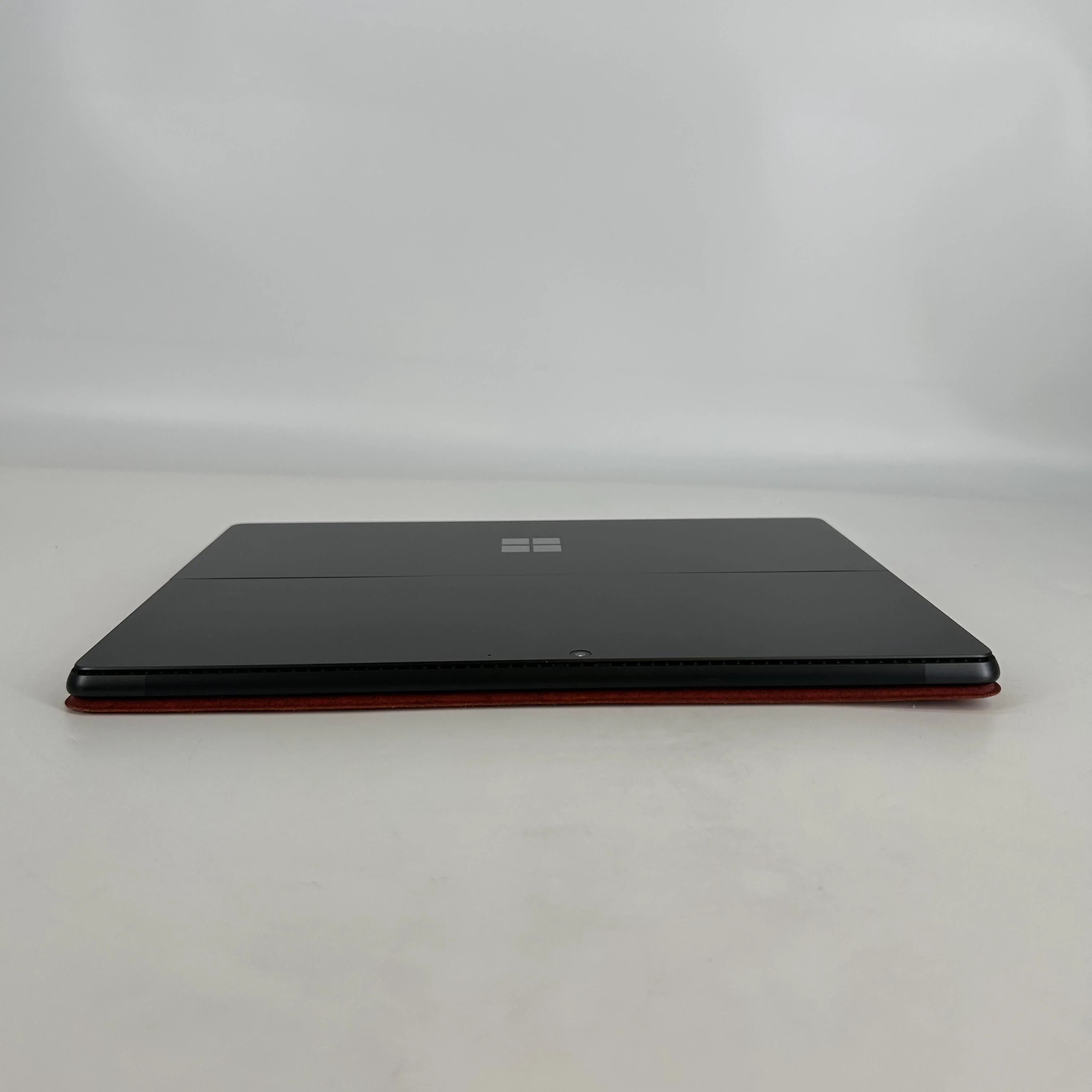 Microsoft Surface Pro 8 13 Black WiFi 3.0 GHz Intel Core i7 11th Gen. 16GB RAM 256GB Solid State Drive - Image 7