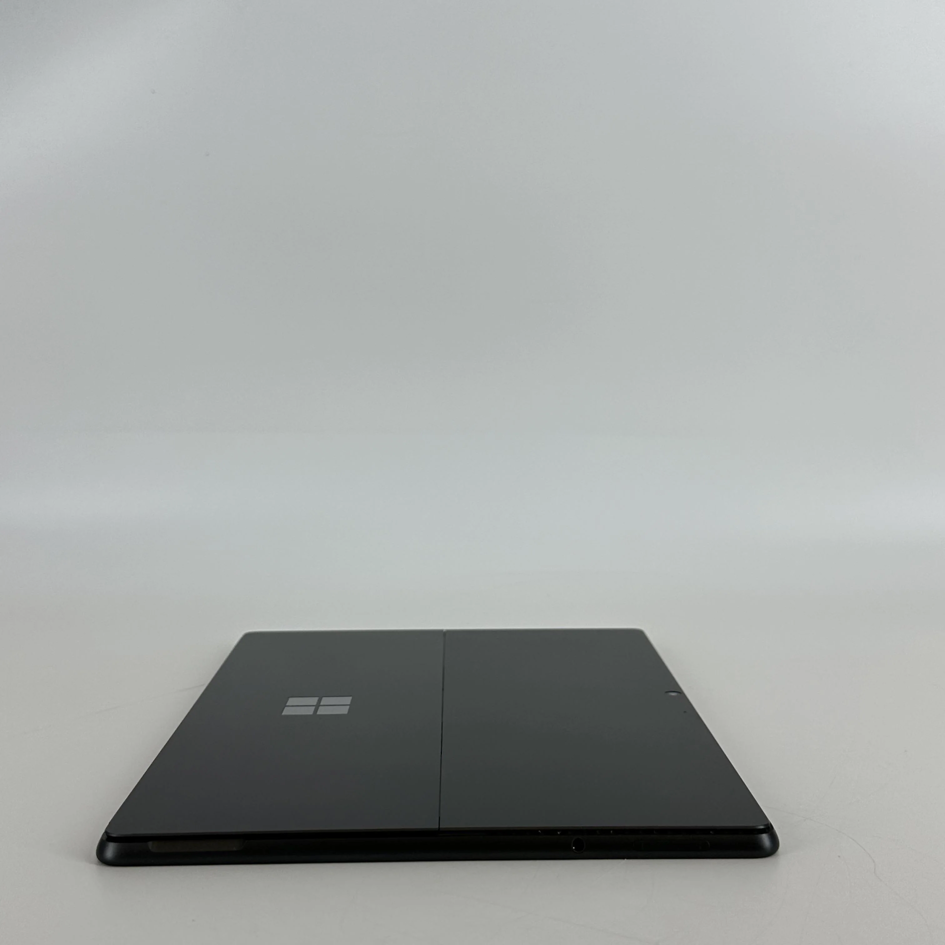 Microsoft Surface Pro 8 13 Black WiFi 3.0 GHz Intel Core i7 11th Gen. 16GB RAM 256GB Solid State Drive - Image 5