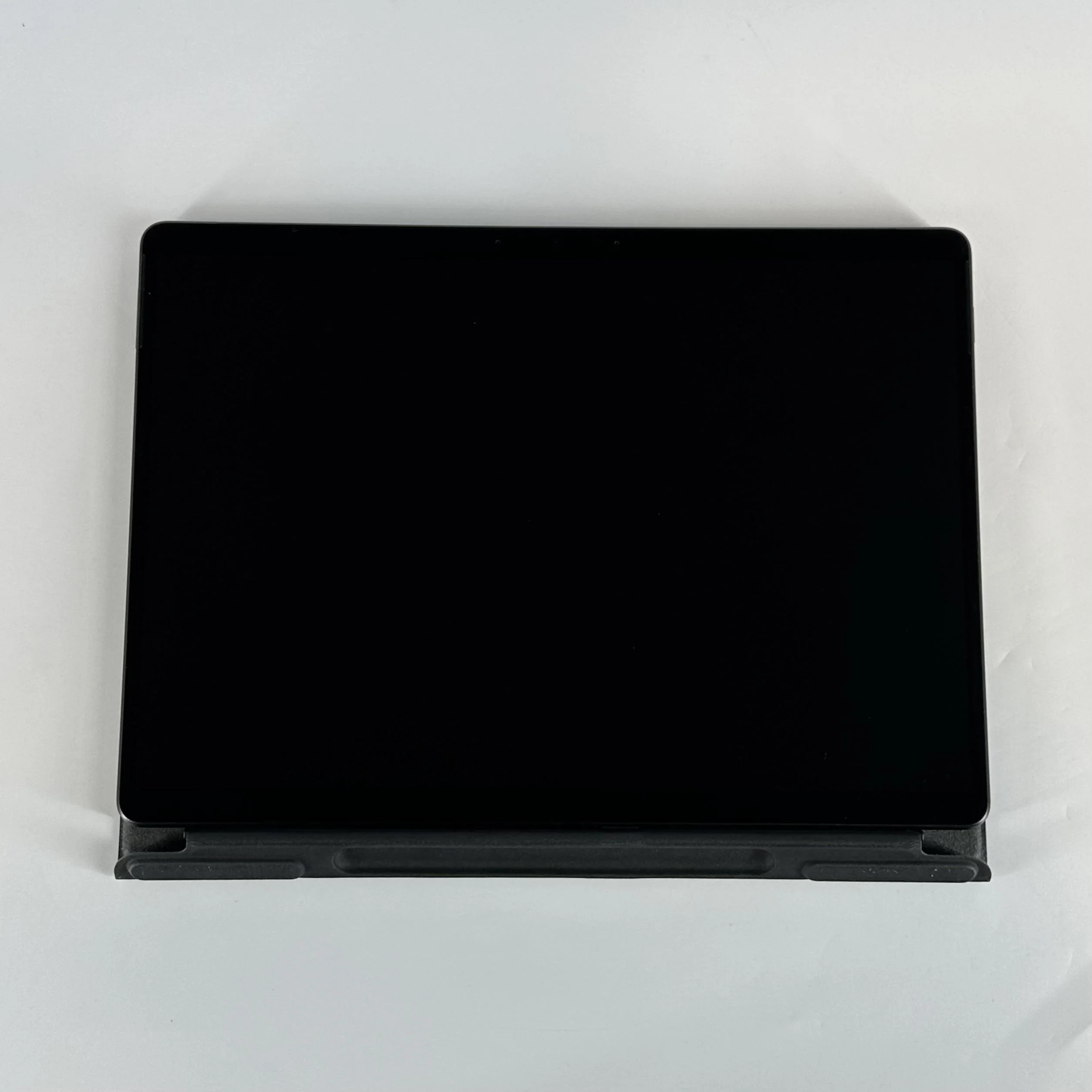 Microsoft Surface Pro 8 13 Black WiFi 3.0 GHz Intel Core i7 11th Gen. 16GB RAM 512GB Solid State Drive - Image 3