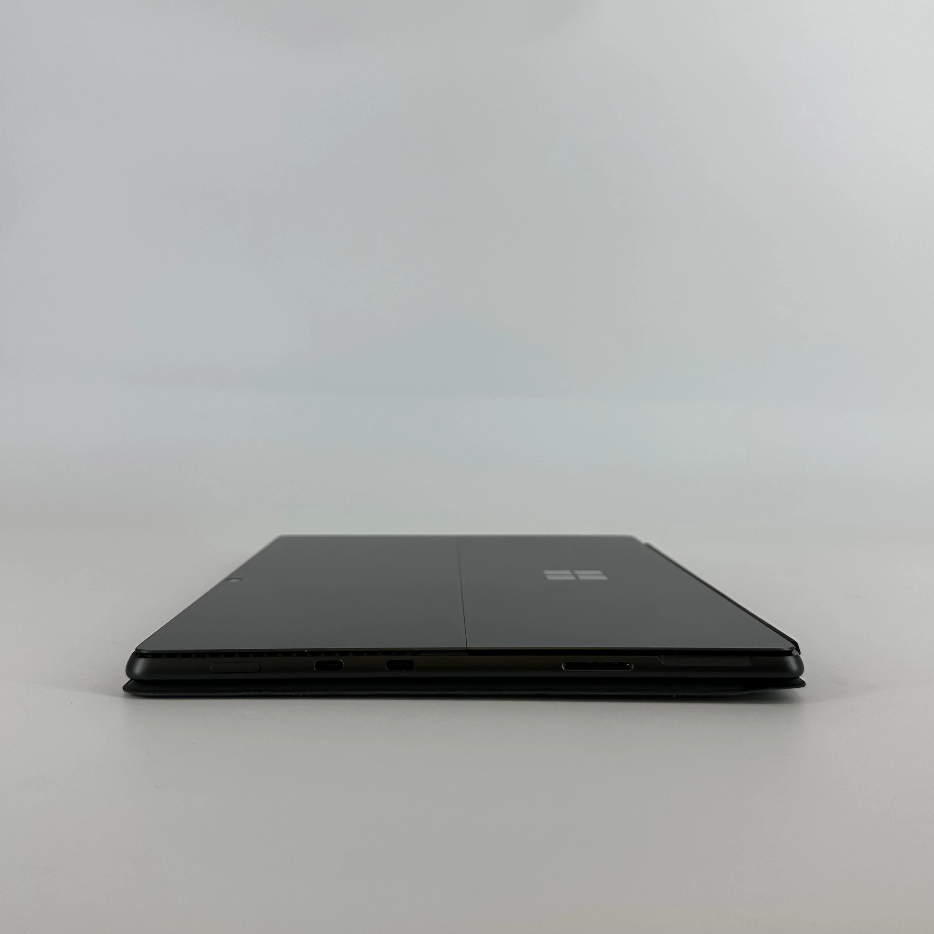 Microsoft Surface Pro 8 13 Black WiFi 3.0 GHz Intel Core i7 11th Gen. 16GB RAM 512GB Solid State Drive - Image 8