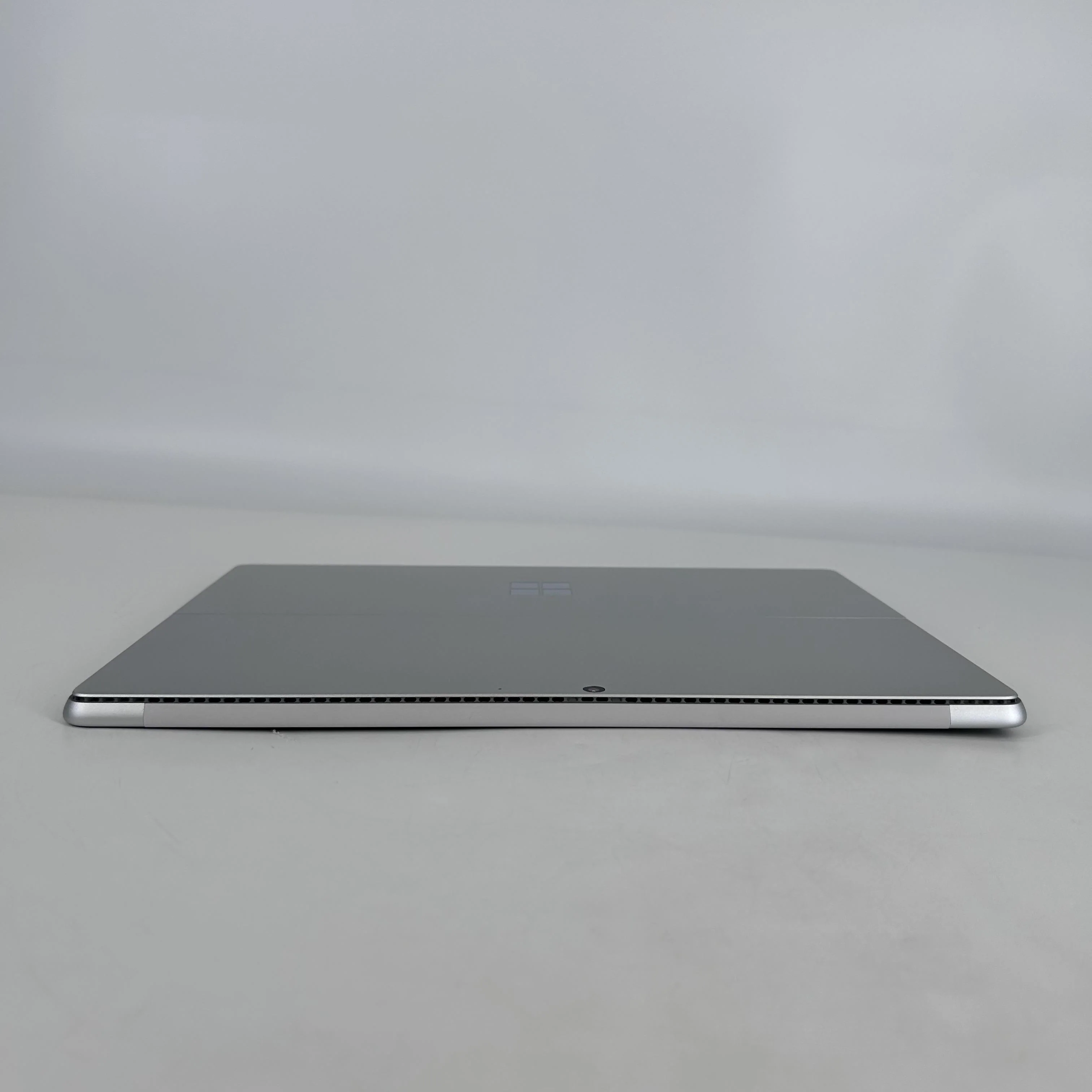 Microsoft Surface Pro 8 13 Silver WiFi 3.0 GHz Intel Core i7 11th Gen. 16GB RAM 512GB Solid State Drive - Image 6
