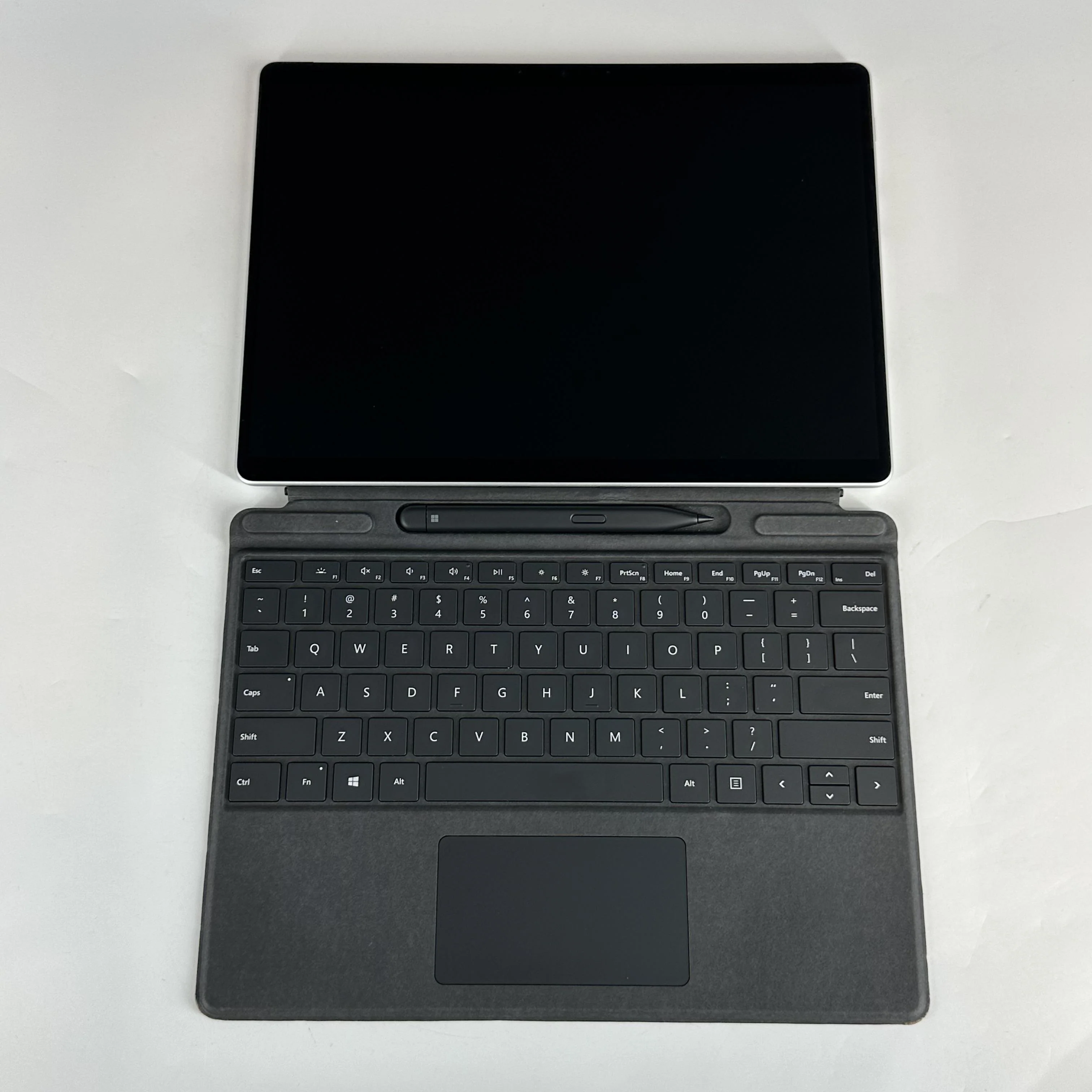 Microsoft Surface Pro 8 13 Silver WiFi 3.0 GHz Intel Core i7 11th Gen. 16GB RAM 512GB Solid State Drive