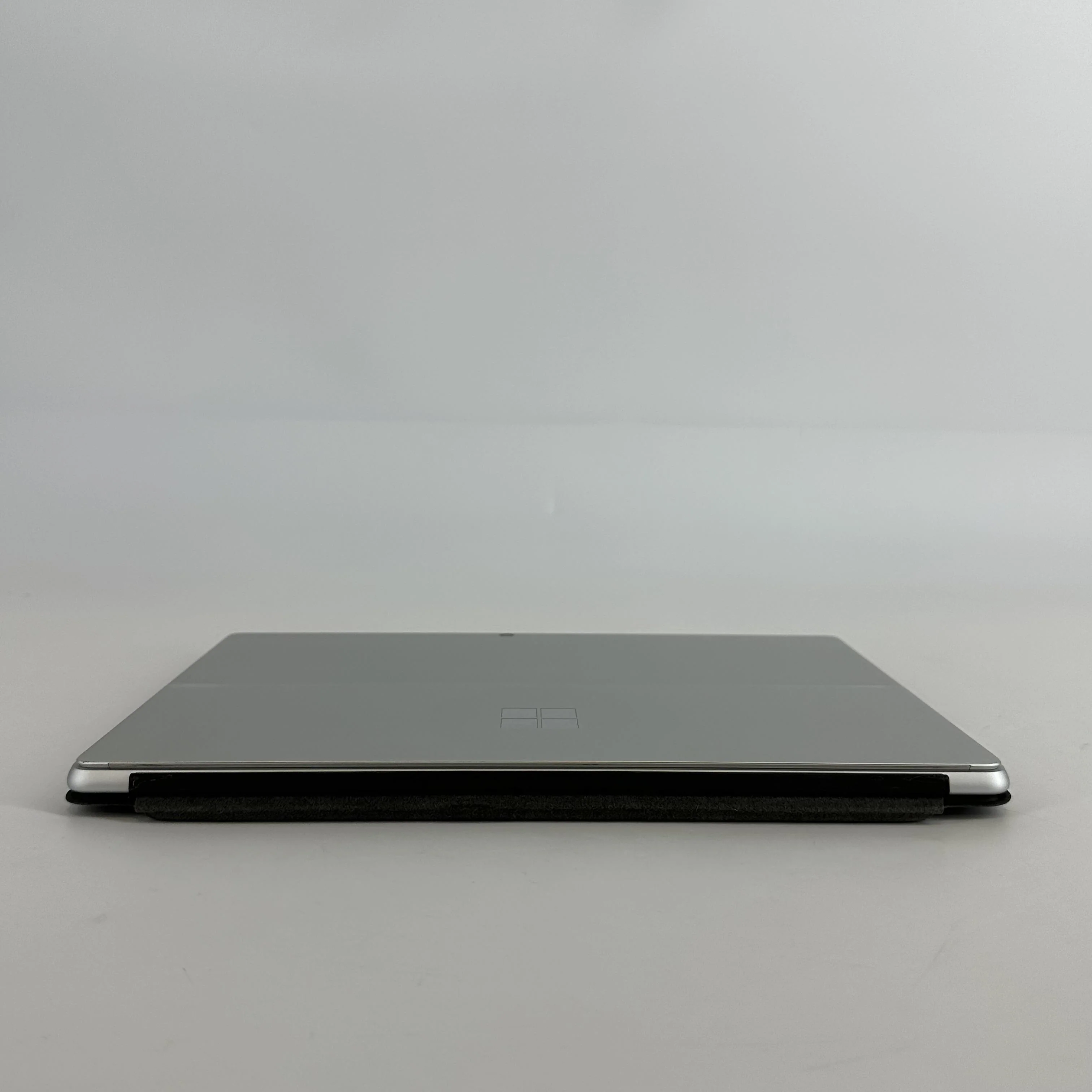 Microsoft Surface Pro 8 13 Silver WiFi 3.0 GHz Intel Core i7 11th Gen. 16GB RAM 512GB Solid State Drive - Image 12