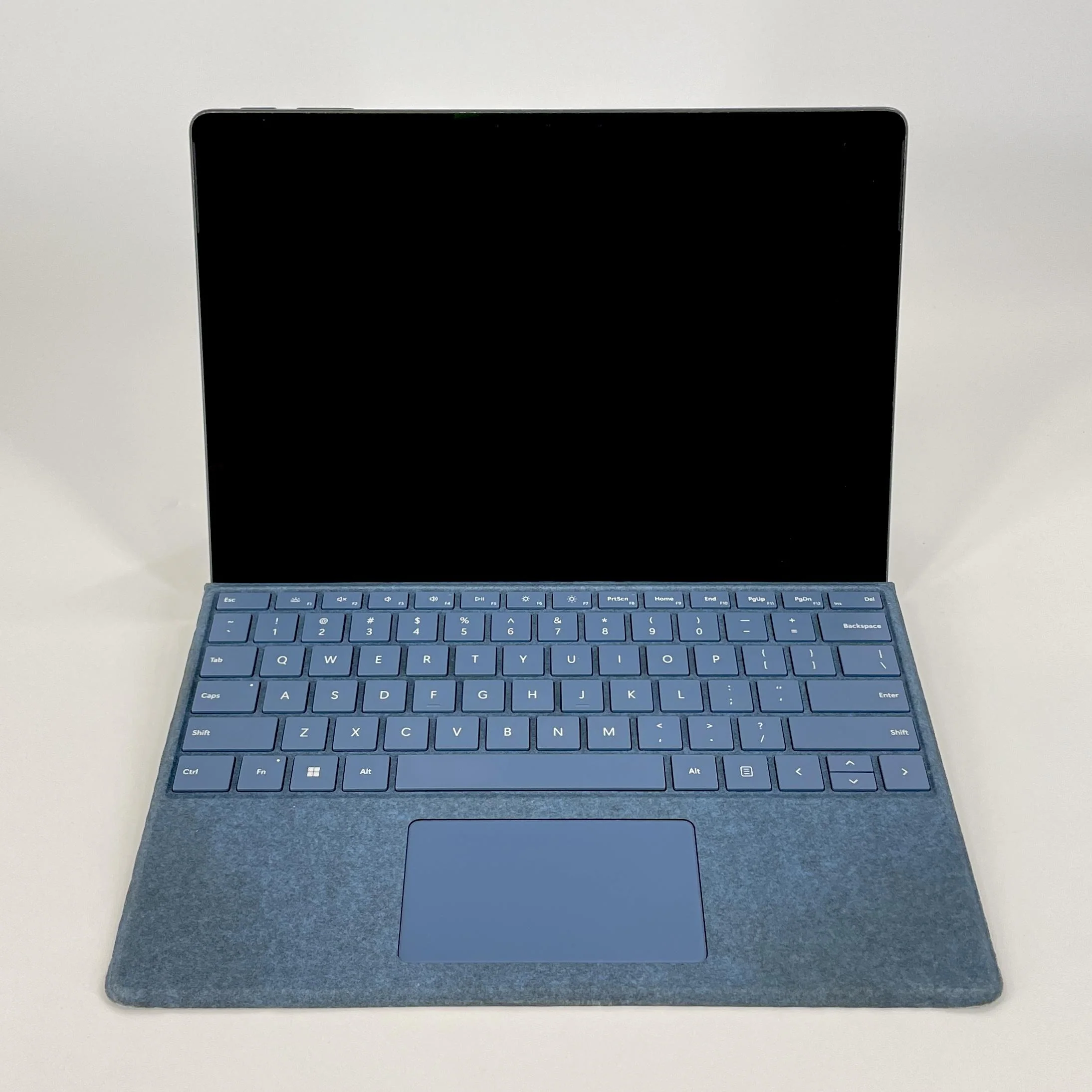 Microsoft Surface Pro 9 13 Black WiFi 2.6 GHz Intel Core i7 12th Gen. 16GB RAM 512GB Solid State Drive