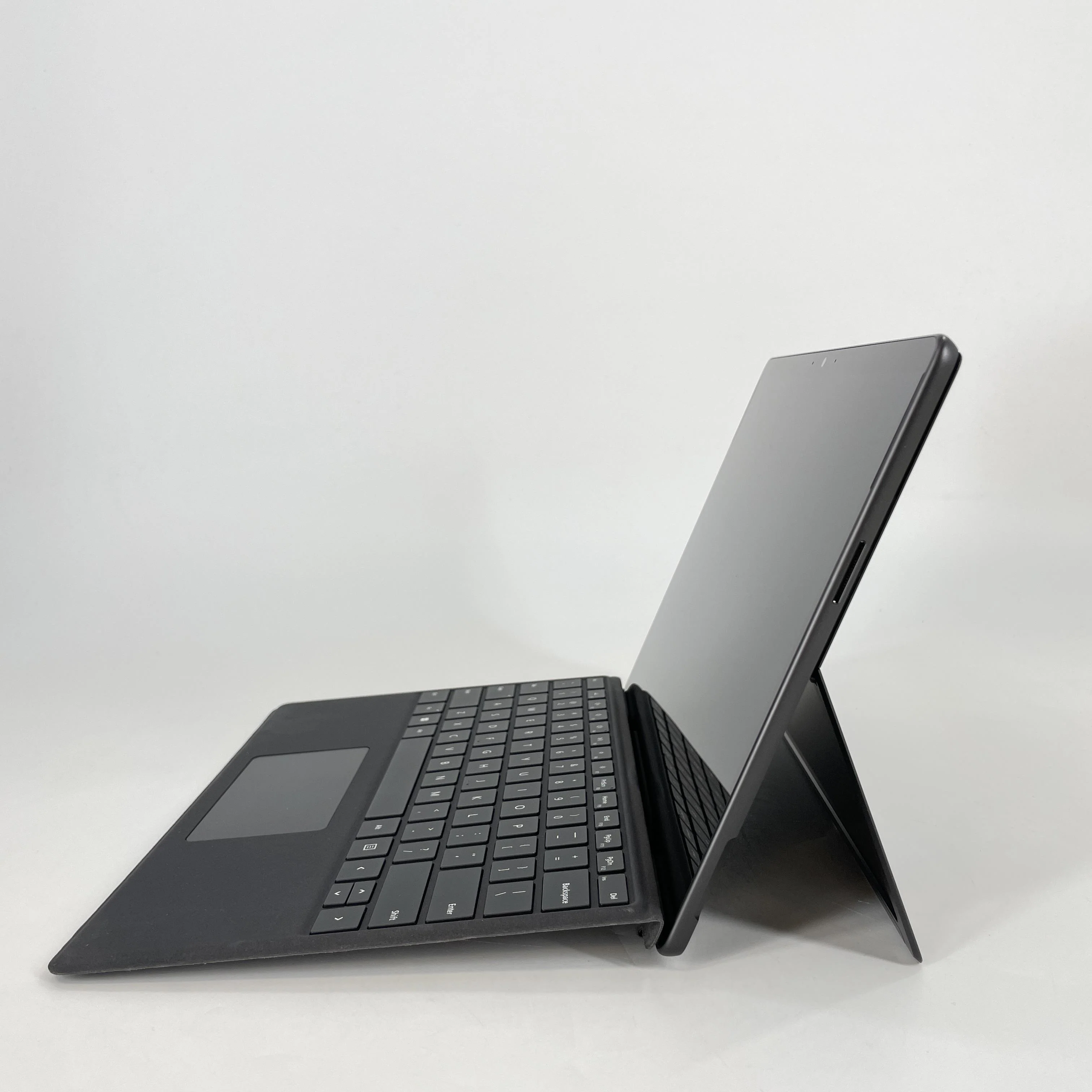 Microsoft Surface Pro 9 13 Black WiFi 2.6 GHz Intel Core i7 12th Gen. 16GB RAM 512GB Solid State Drive - Image 3