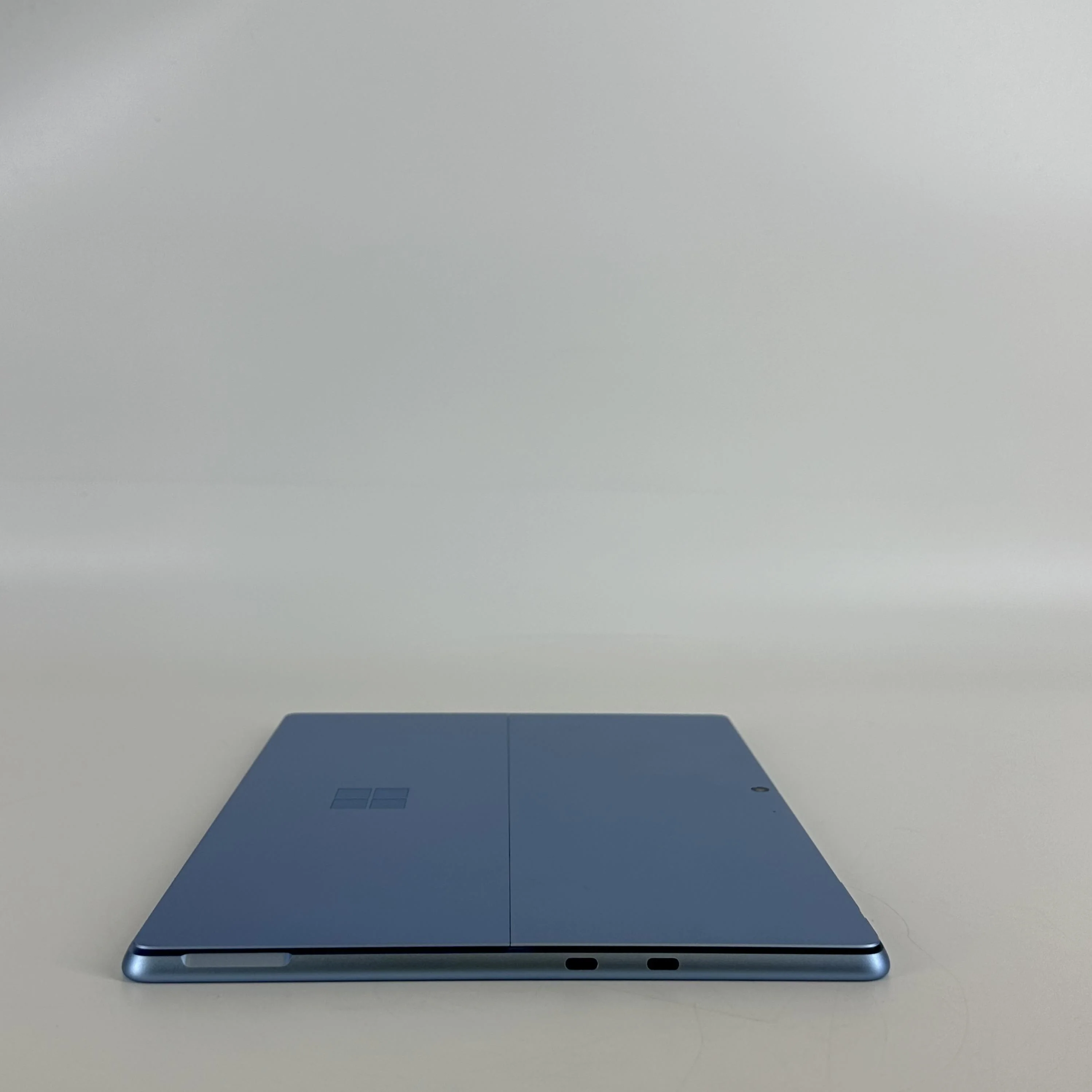 Microsoft Surface Pro 9 13 Blue WiFi 2.5 GHz Intel Core i5 12th Gen. 8GB RAM 256GB Solid State Drive - Image 3