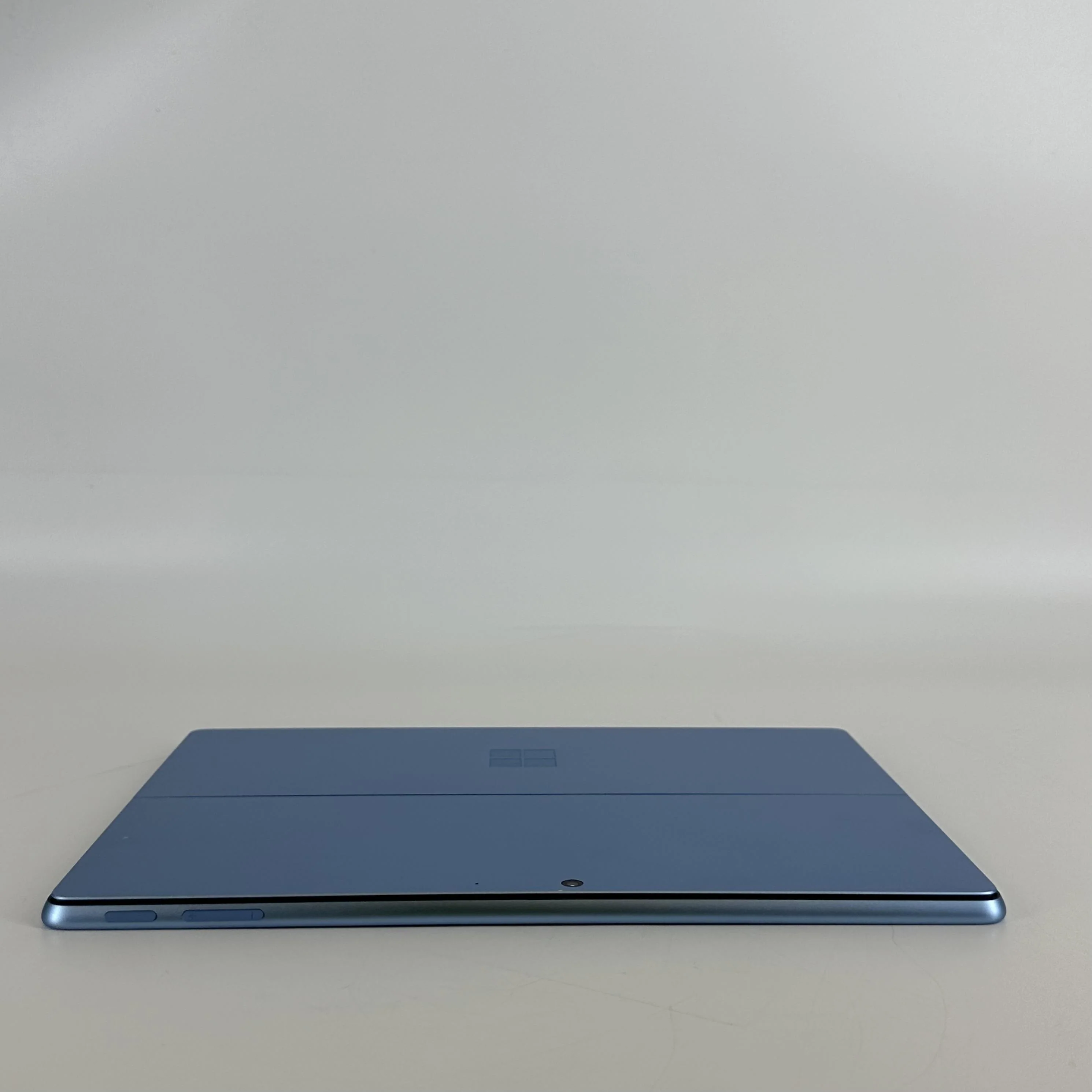 Microsoft Surface Pro 9 13 Blue WiFi 2.5 GHz Intel Core i5 12th Gen. 8GB RAM 256GB Solid State Drive - Image 4