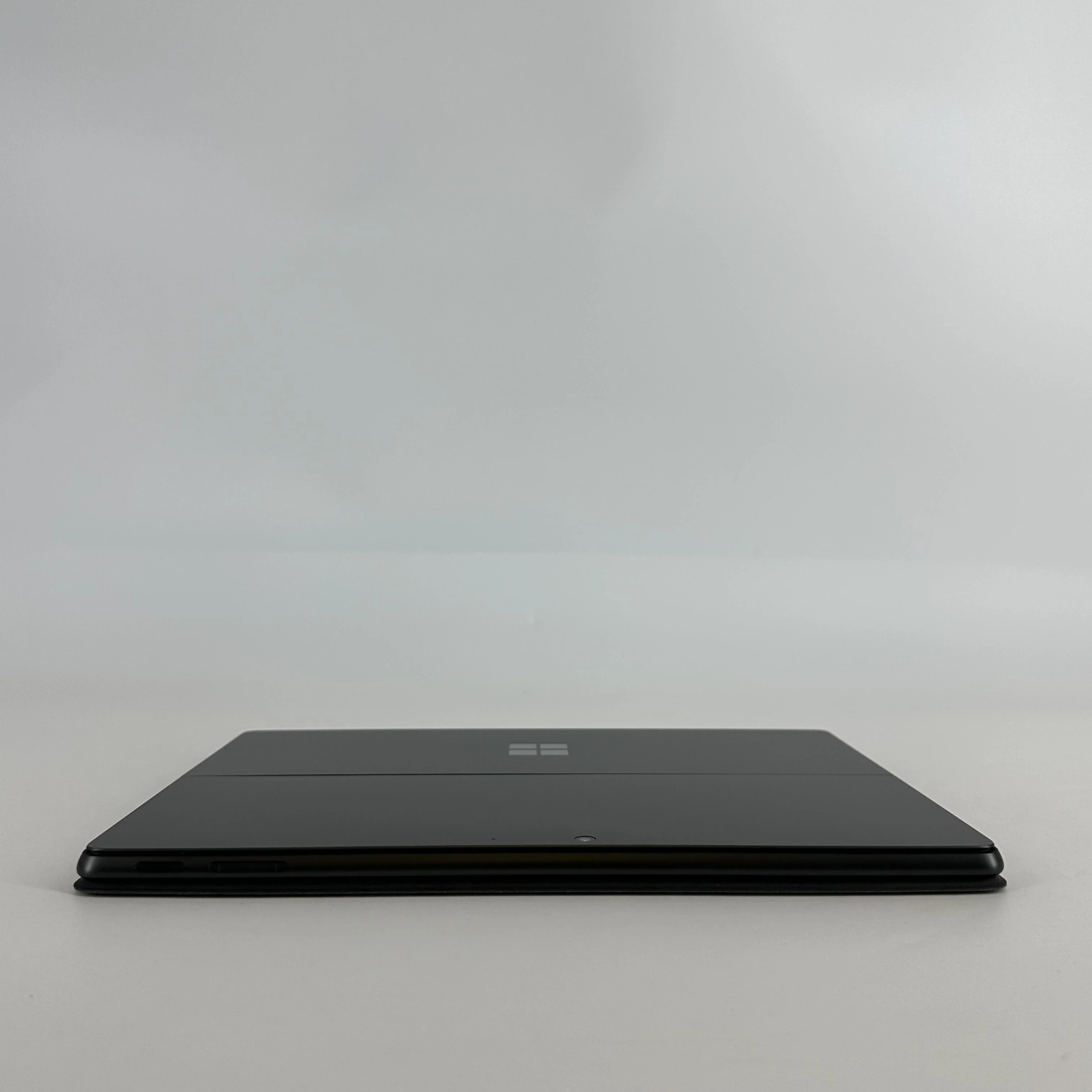 Microsoft Surface Pro 9 13 Graphite WiFi 2.6 GHz Intel Core i7 12th Gen. 16GB RAM 512GB Solid State Drive - Image 7