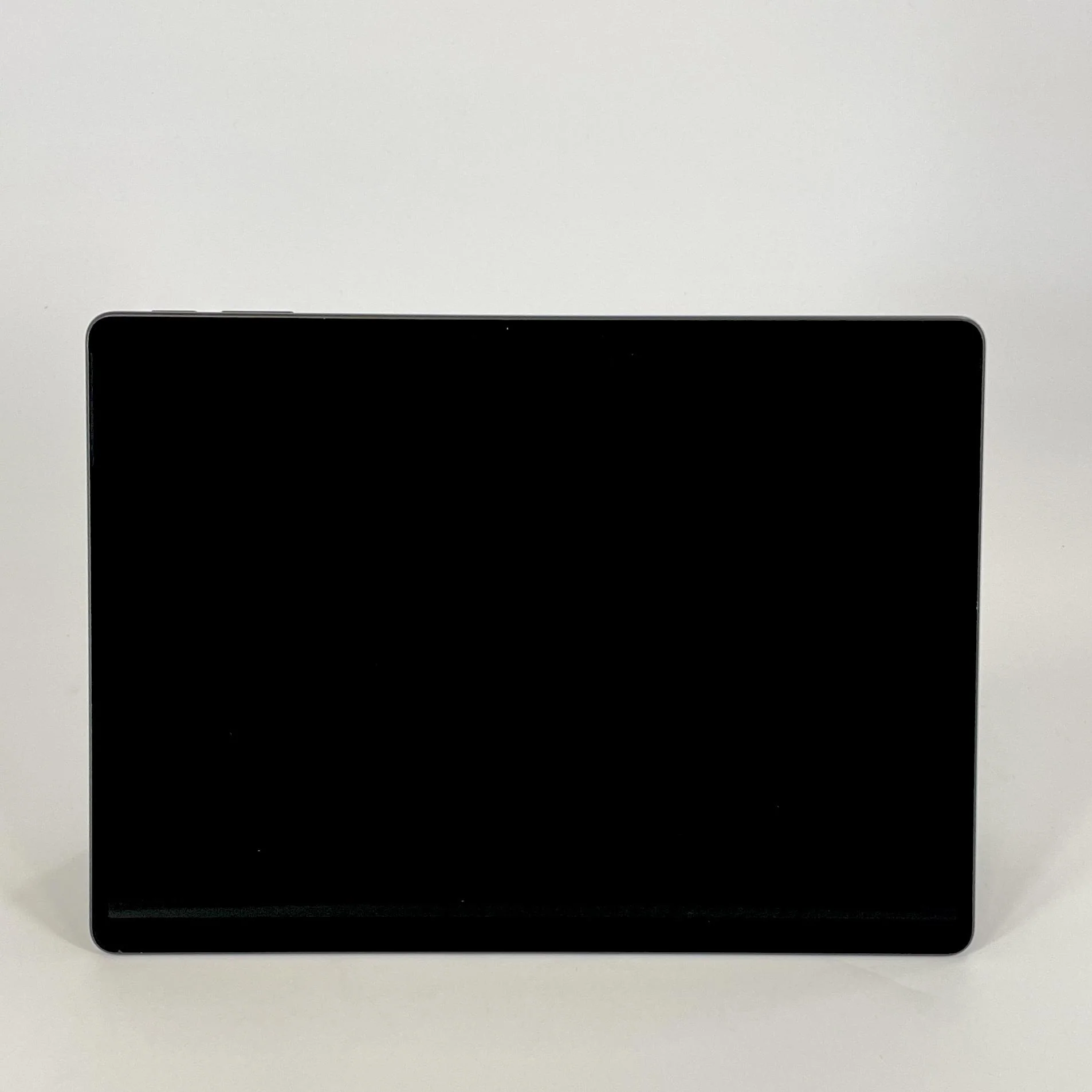 Microsoft Surface Pro 9 13 Gray WiFi 2.5 GHz Intel Core i5 12th Gen. 8GB RAM 256GB Solid State Drive - Image 9