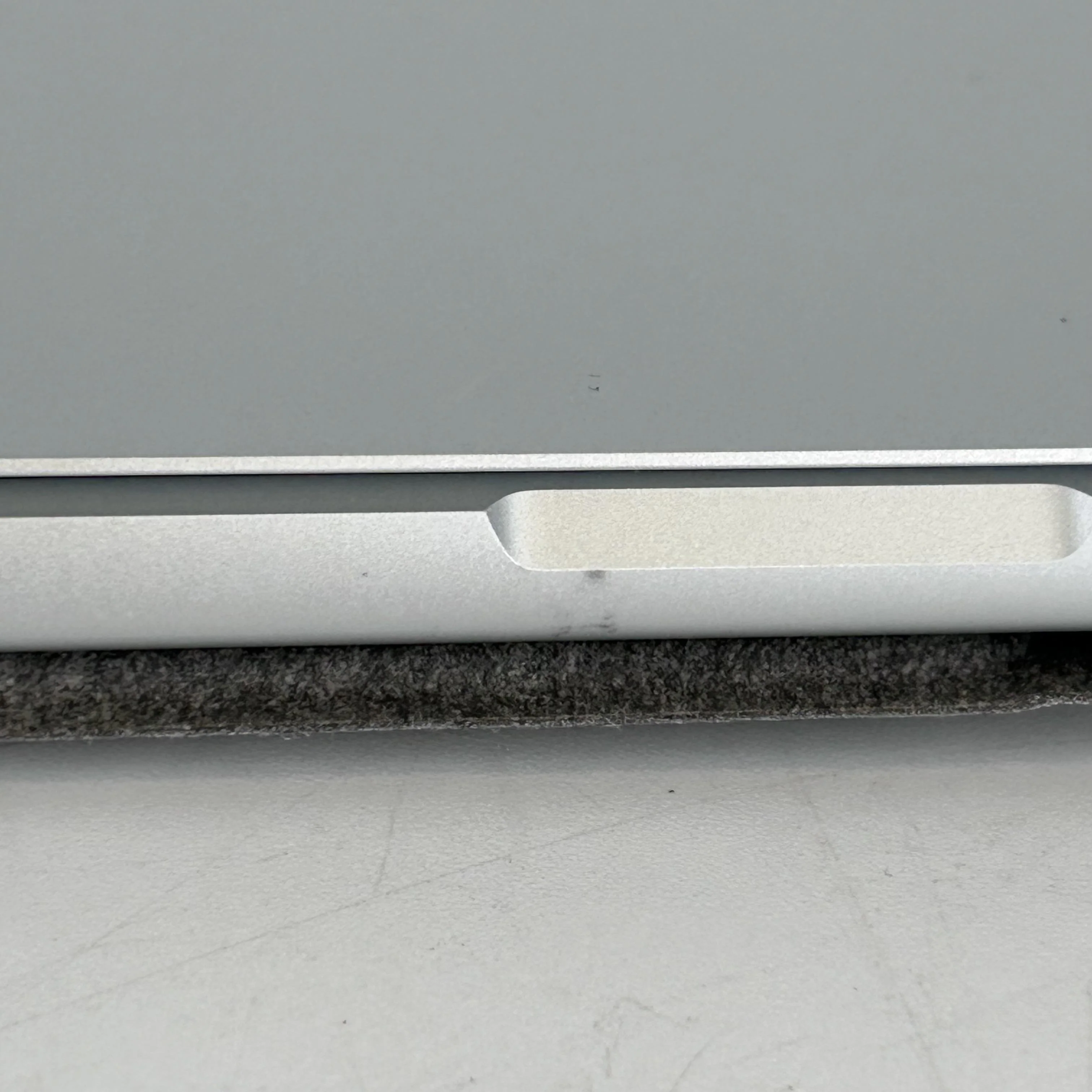Microsoft Surface Pro 9 13 Platinum WiFi 2.5 GHz Intel Core i5 12th Gen. 8GB RAM 256GB Solid State Drive - Image 18