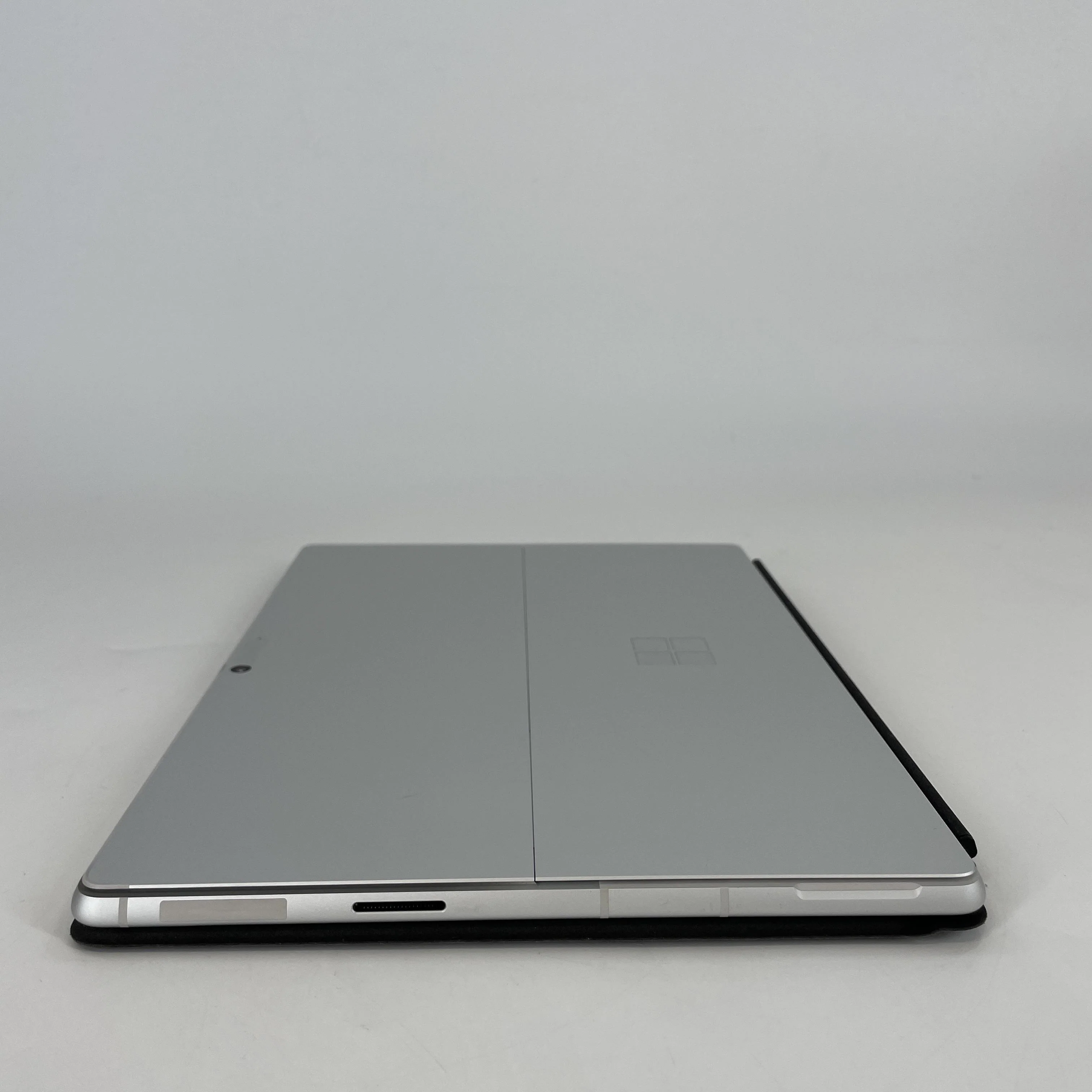 Microsoft Surface Pro 9 13 Silver Unlocked 2.9 GHz Microsoft SQ3 Processor 8GB RAM 256GB Solid State Drive - Image 11