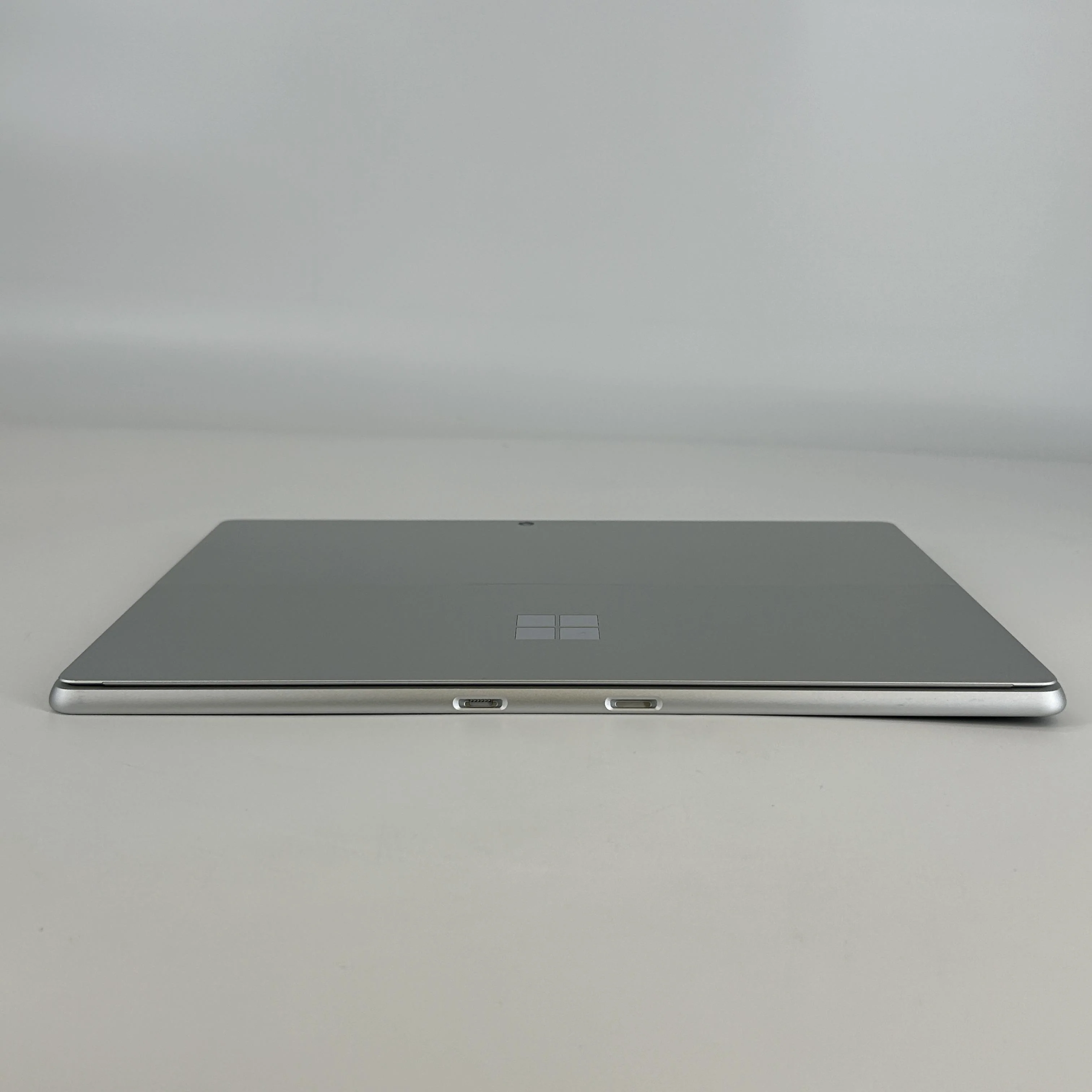 Microsoft Surface Pro 9 13 Silver WiFi 2.5 GHz Intel Core i5 12th Gen. 16GB RAM 256GB Solid State Drive - Image 12