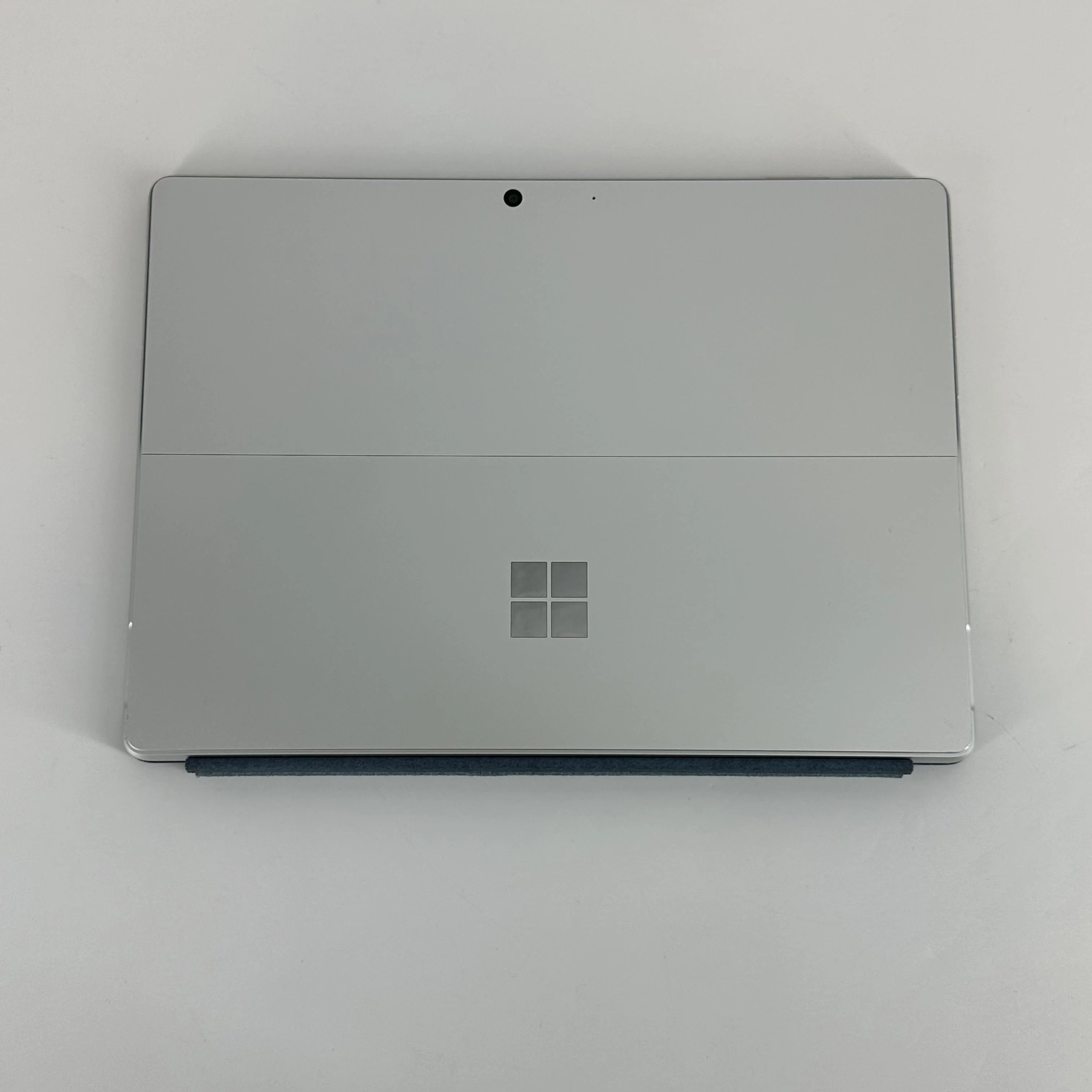Microsoft Surface Pro 9 13 Silver WiFi 2.7 GHz Intel Core i7 12th Gen. 16GB RAM 256GB Solid State Drive - Image 5