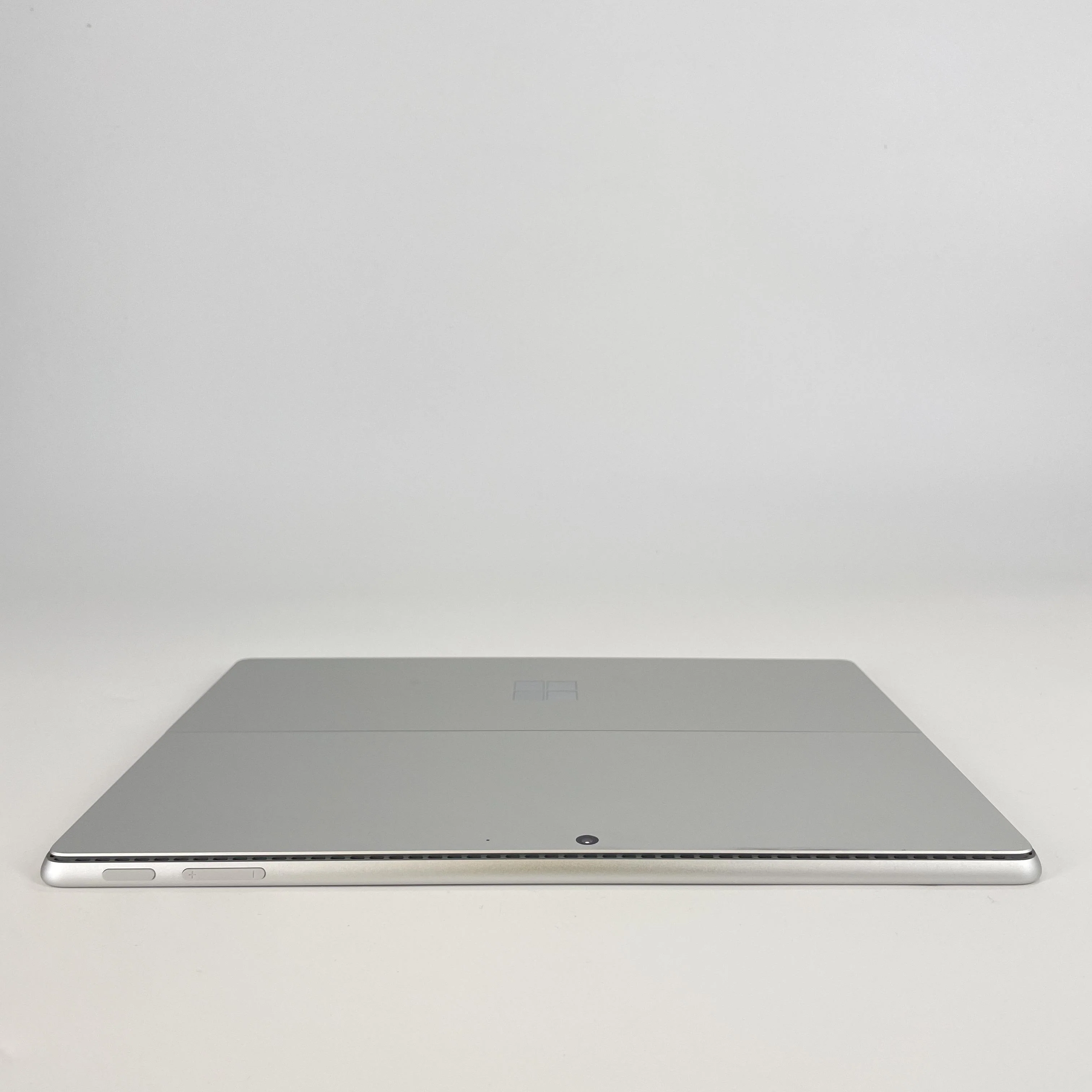 Microsoft Surface Pro 9 13 Silver WiFi 2.7 GHz Intel Core i7 12th Gen. 32GB RAM 1TB Solid State Drive - Image 4