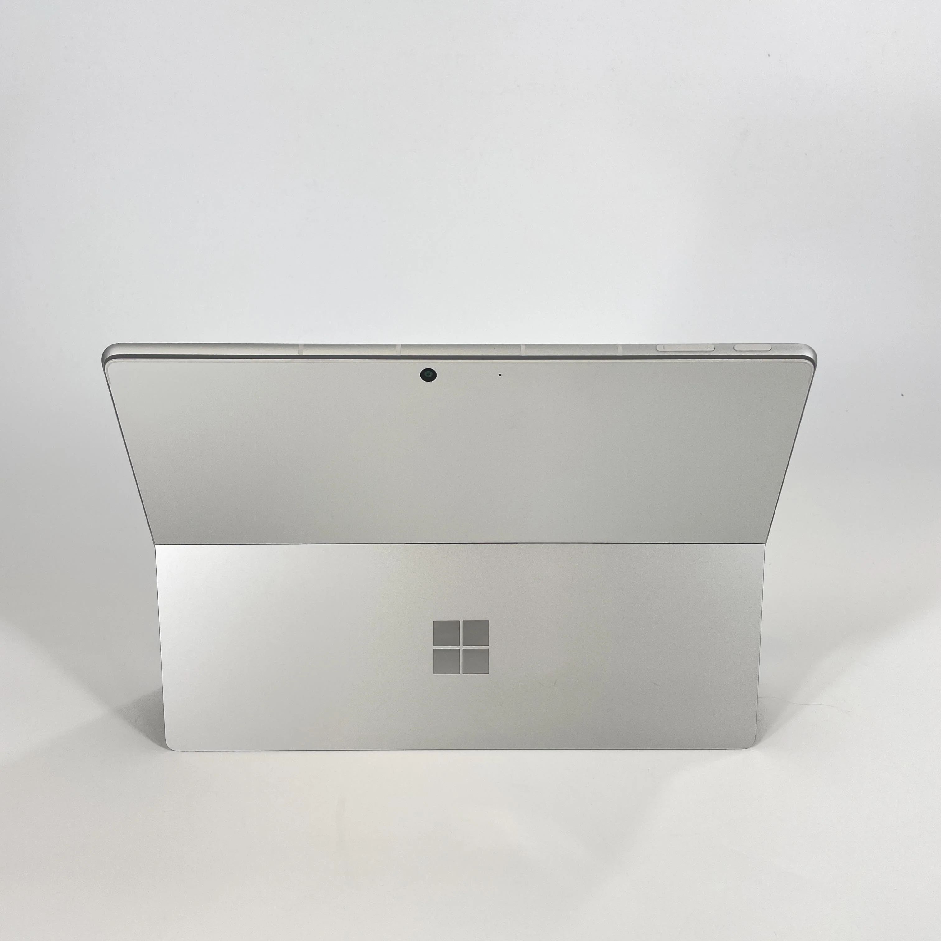Microsoft Surface Pro 9 13 Silver WiFi 2.9 GHz Microsoft SQ3 Processor 8GB RAM 256GB Solid State Drive - Image 4