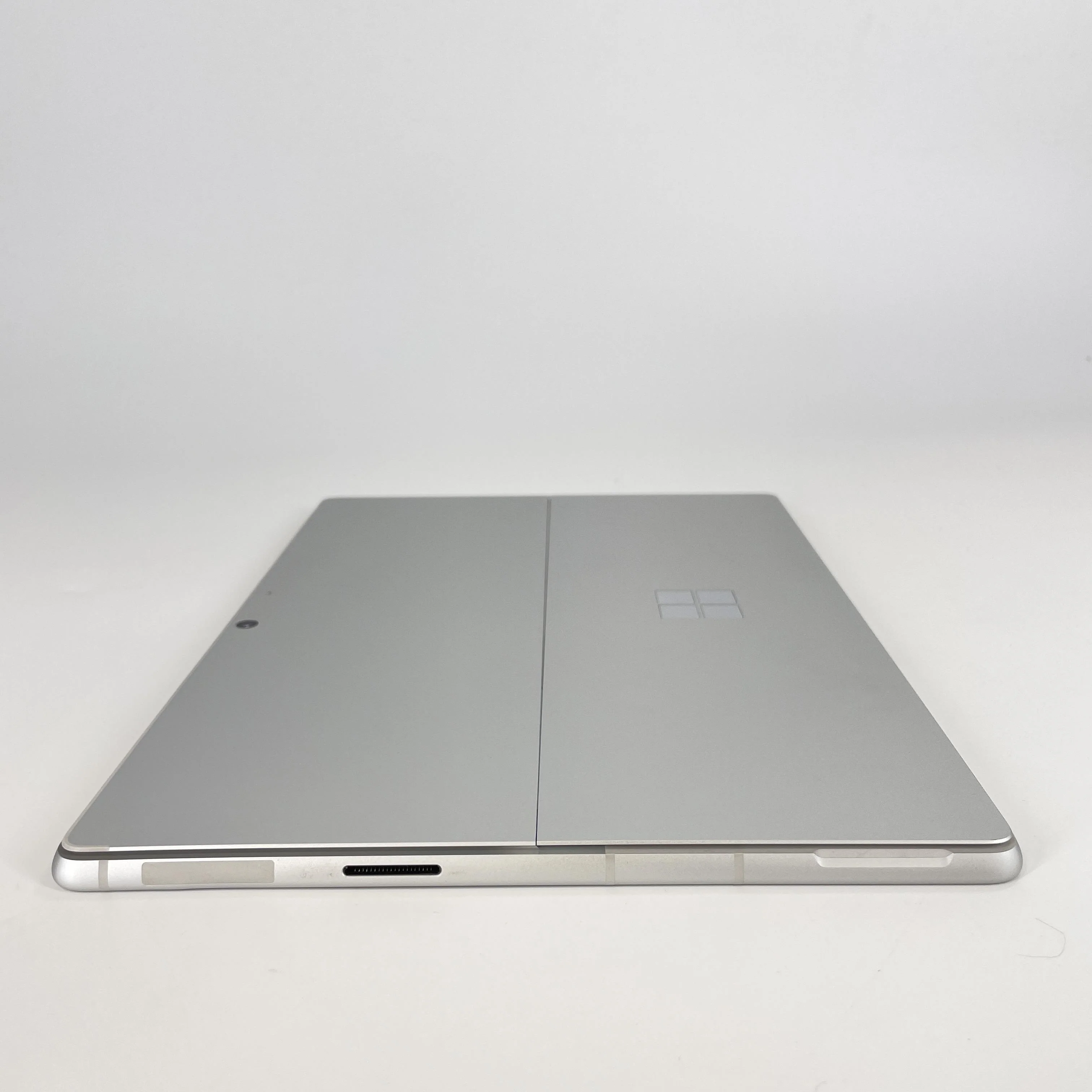 Microsoft Surface Pro 9 13 Silver WiFi 2.9 GHz Microsoft SQ3 Processor 8GB RAM 256GB Solid State Drive - Image 9
