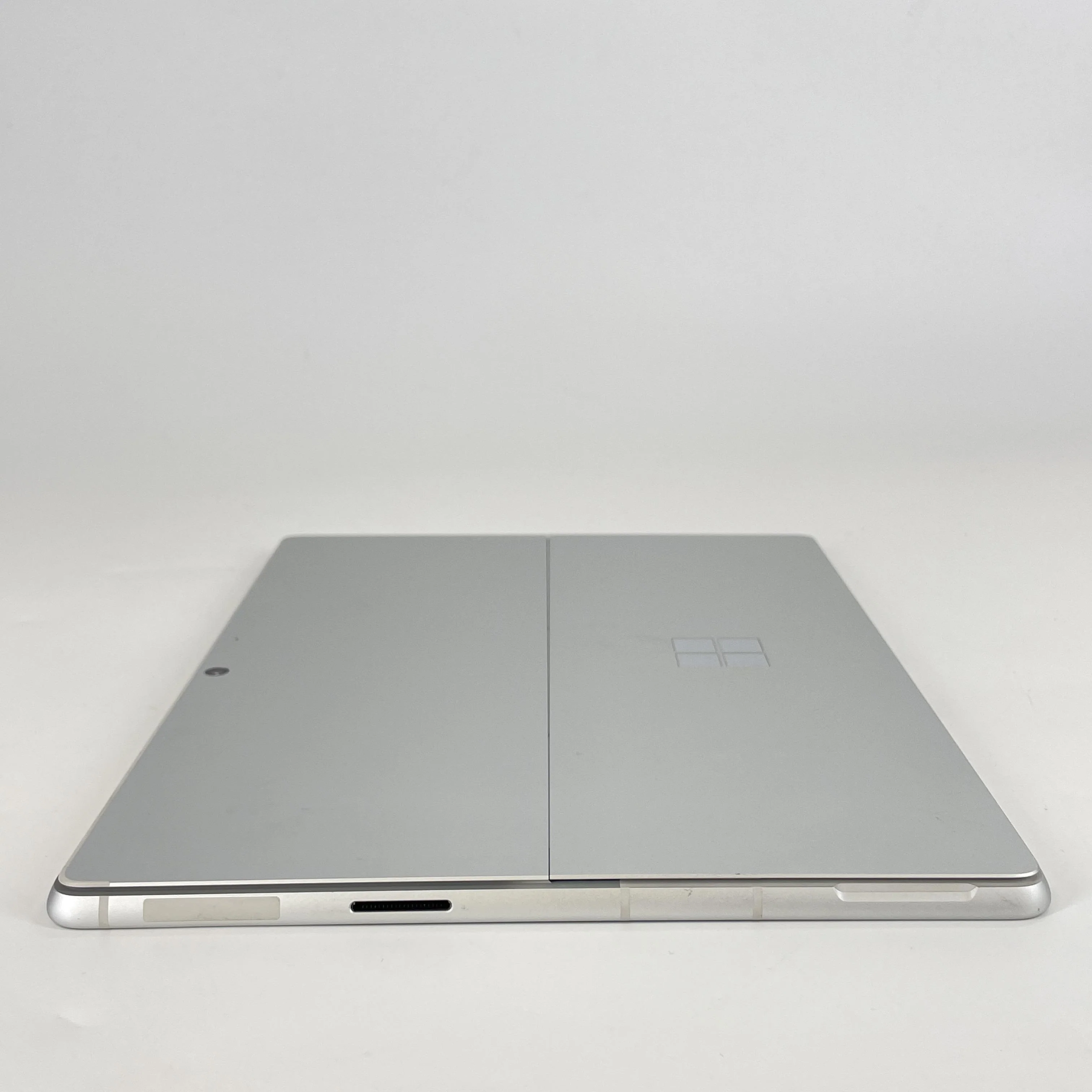 Microsoft Surface Pro 9 13 Silver WiFi 3.0 GHz Microsoft SQ3 Processor 16GB RAM 256GB Solid State Drive - Image 9
