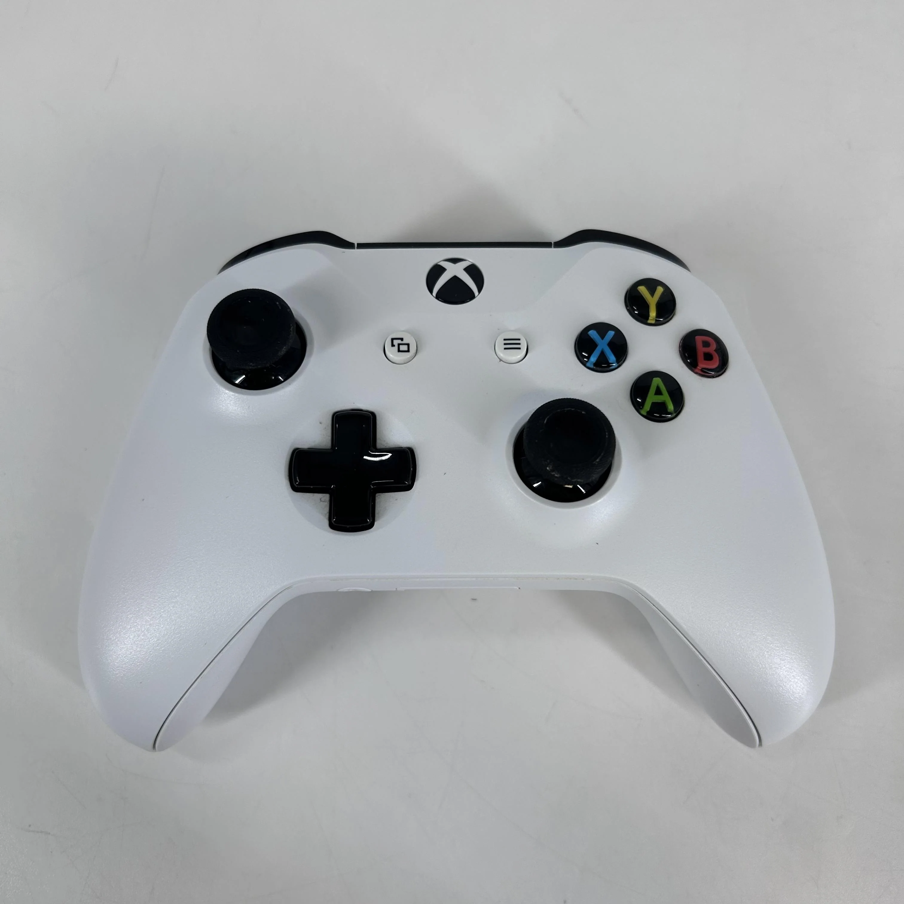 Microsoft Xbox One S All Digital Edition White 1TB - Image 10