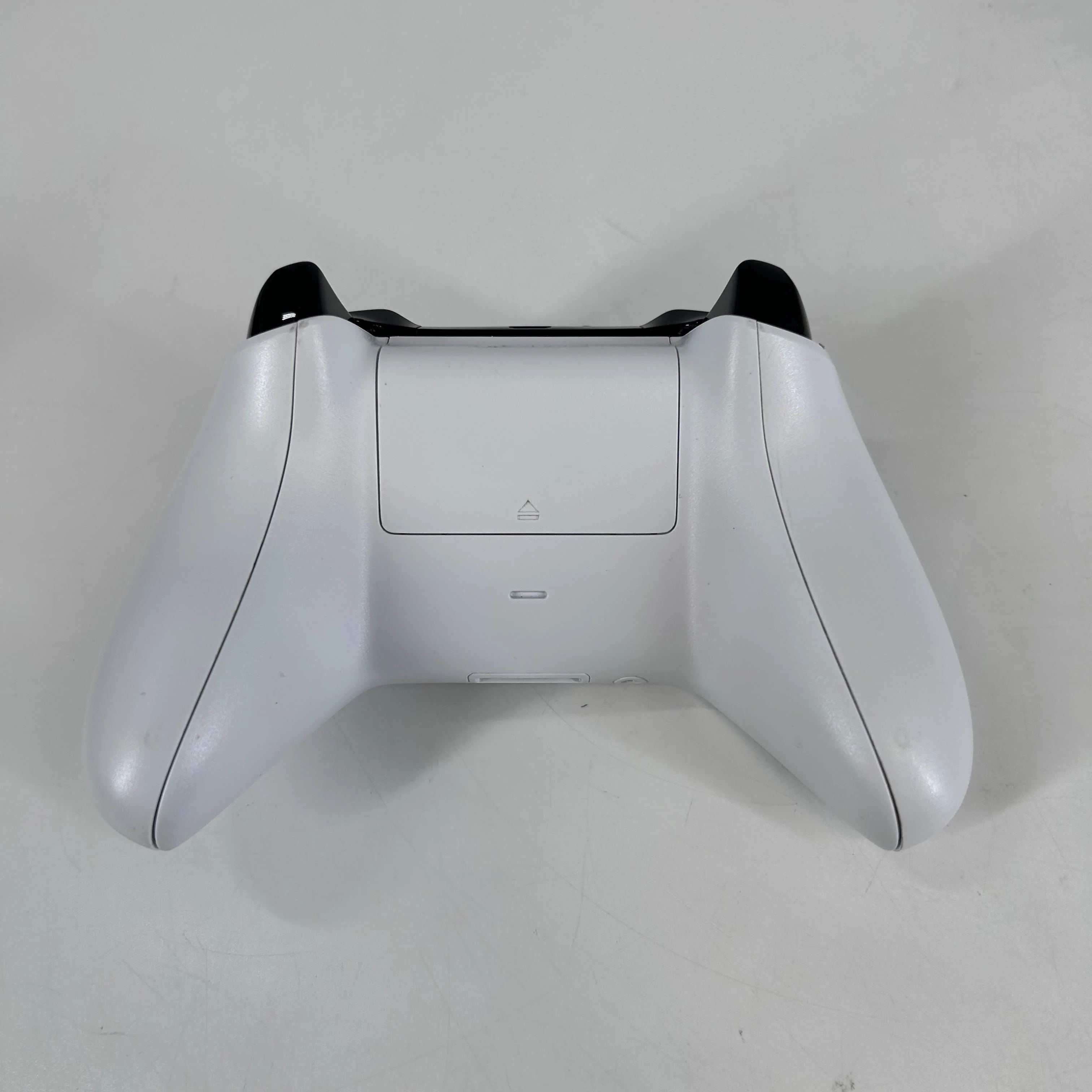 Microsoft Xbox One S All Digital Edition White 1TB - Image 11