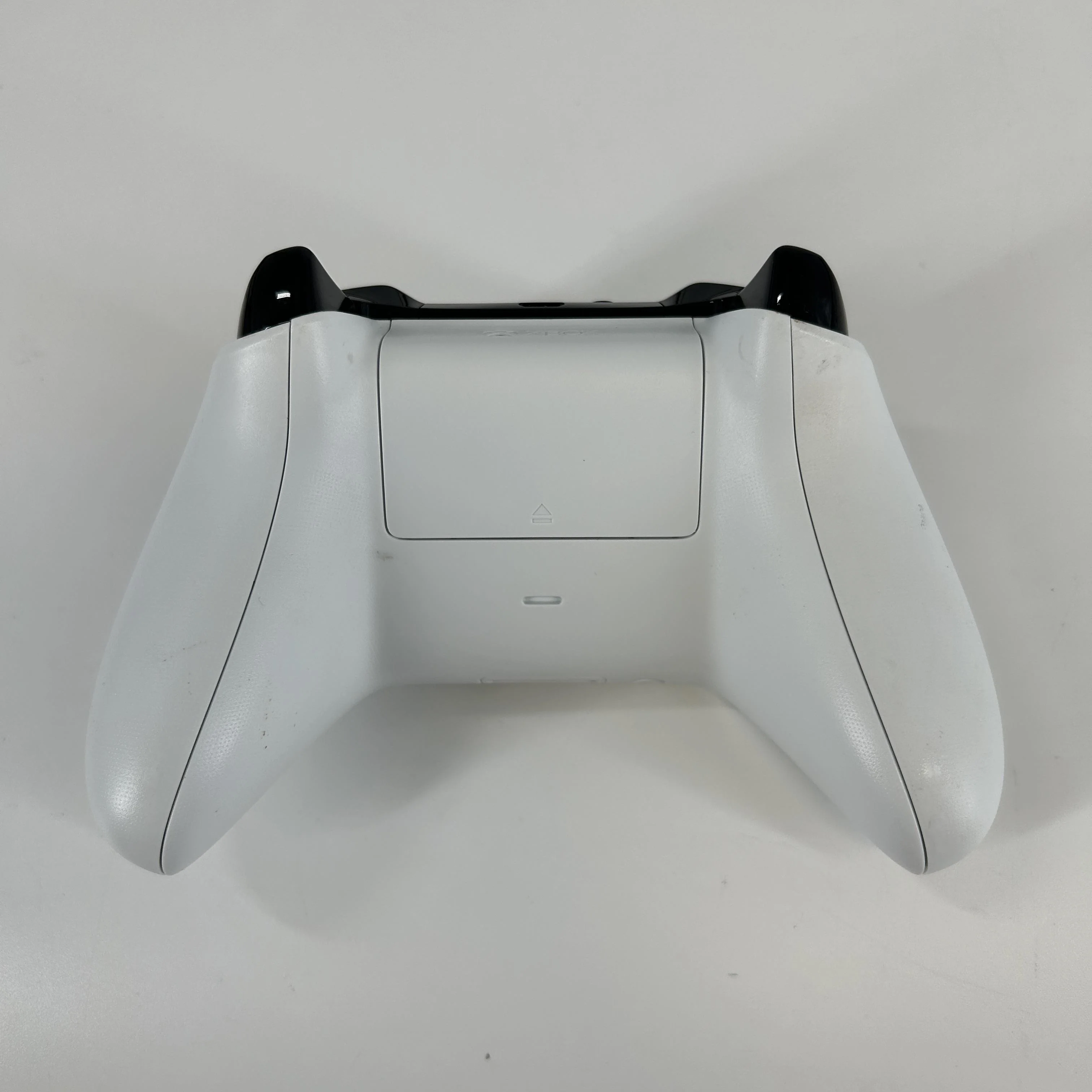 Microsoft Xbox One S White 2TB - Image 10