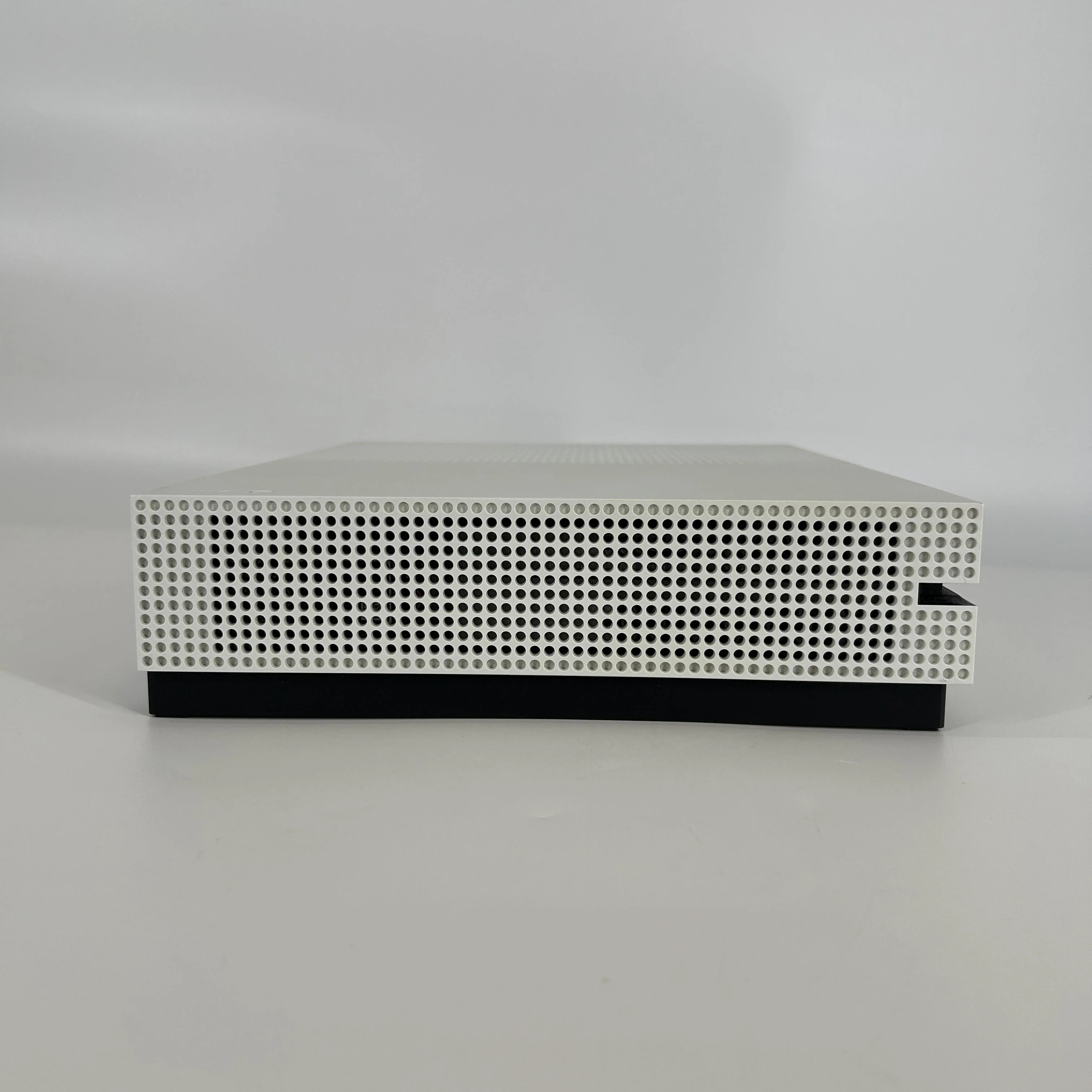 Microsoft Xbox One S White 2TB - Image 3