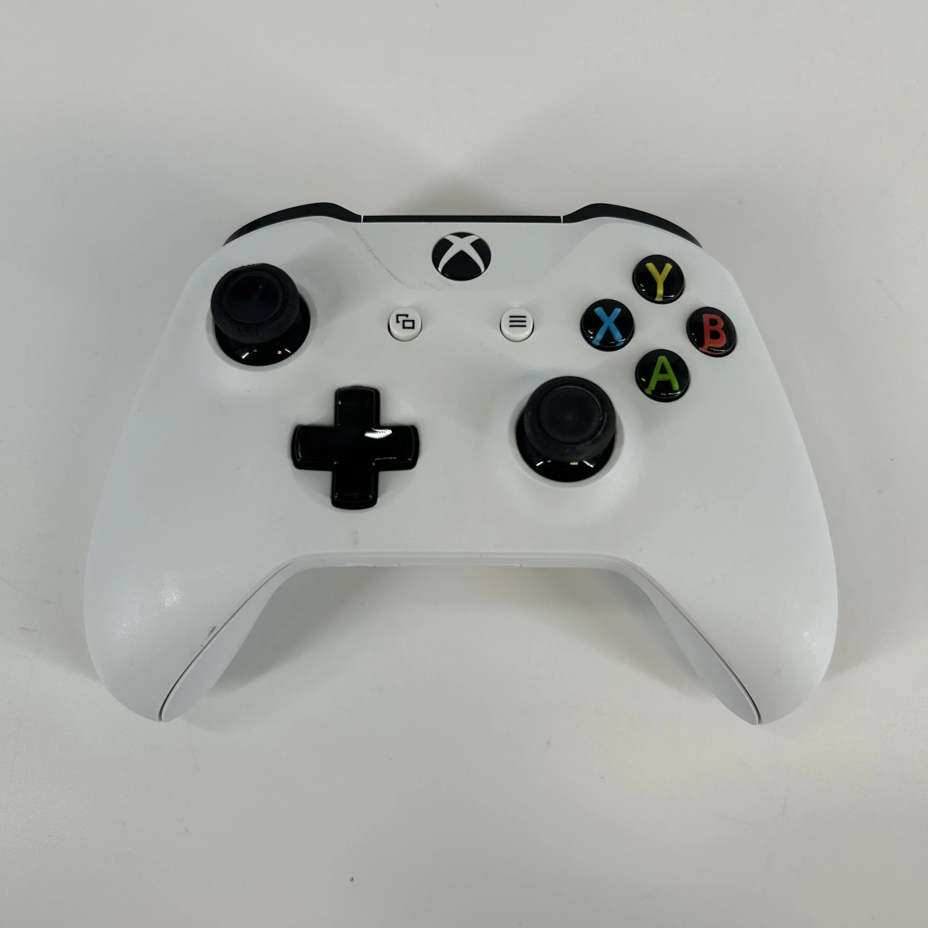 Microsoft Xbox One S White 2TB - Image 9