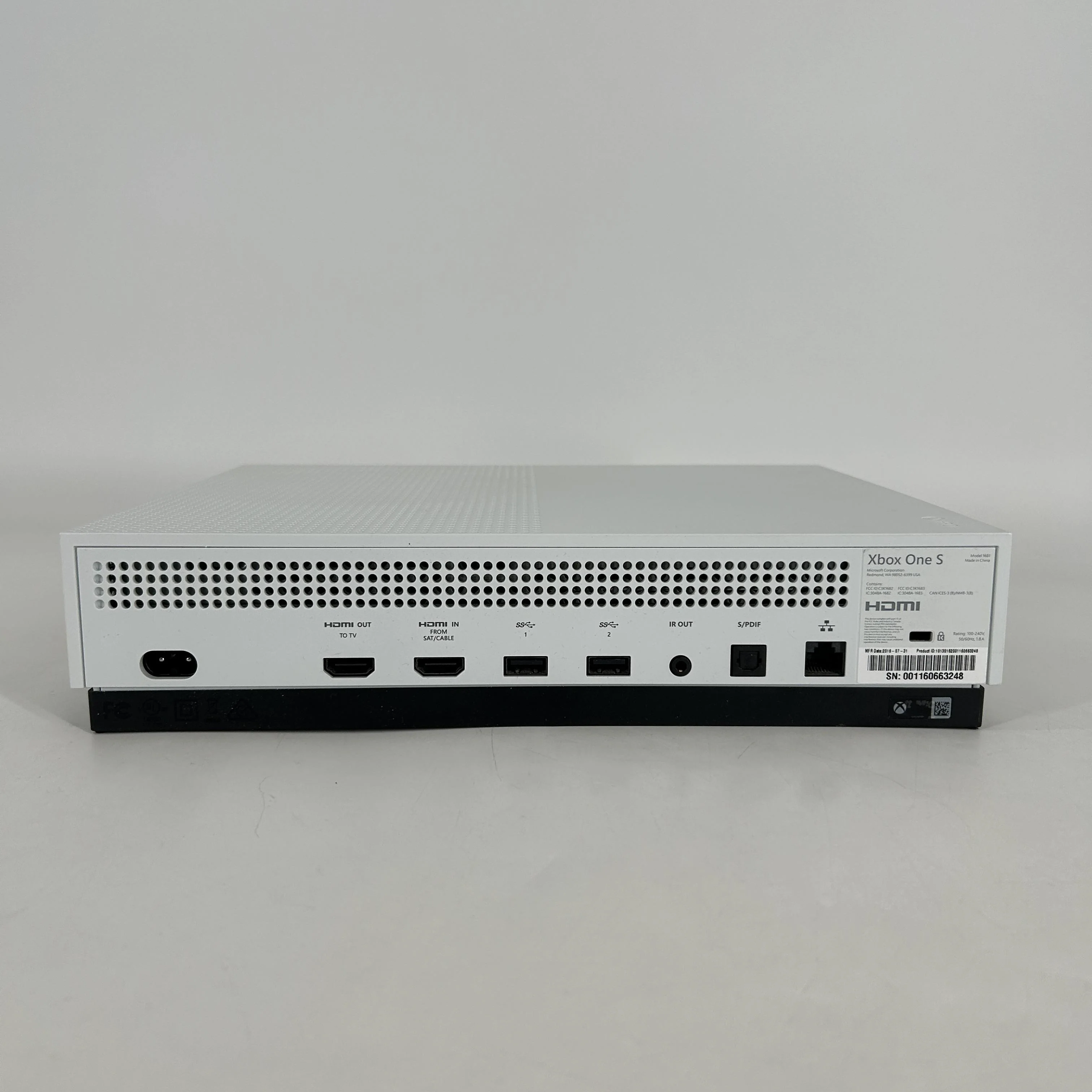 Microsoft Xbox One S White 500GB - Image 4